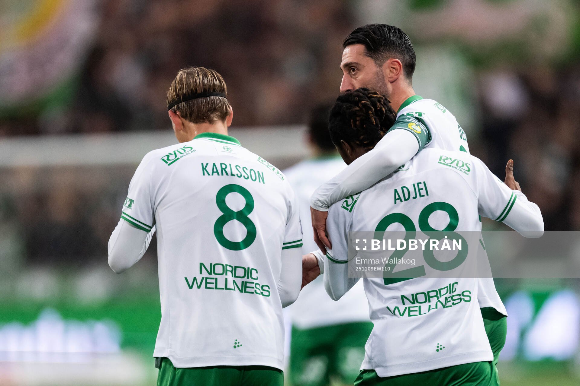 Hammarbys Frank Junior Adjei jublar med Nahir Besara