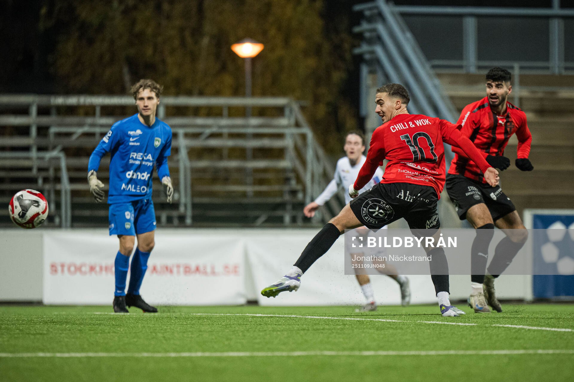 Nordic United FCs Lorent Mehmeti och Shergo Shhab