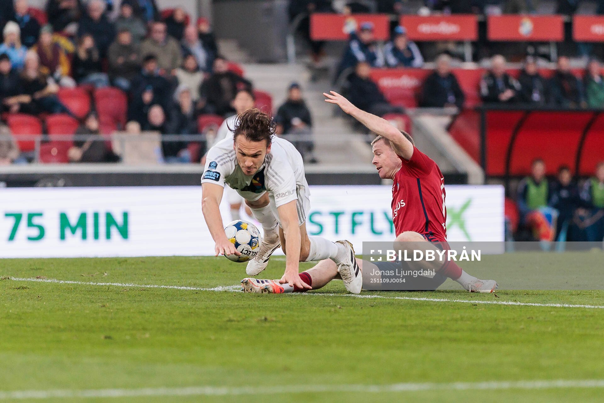 Djurgårdens Albin Ekdal och Östers Daniel Ljung