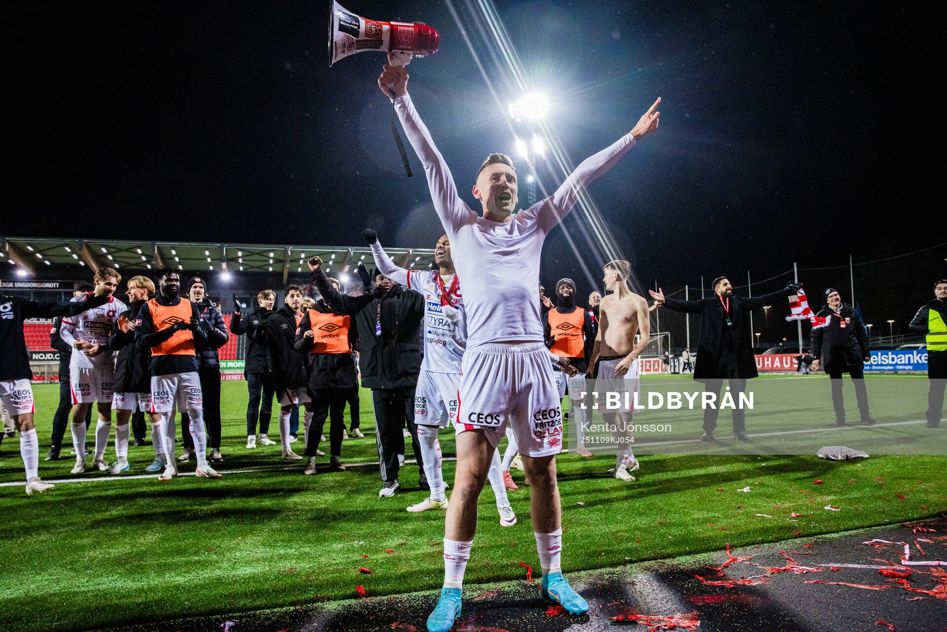 Degerfors Sebastian Ohlsson jublar