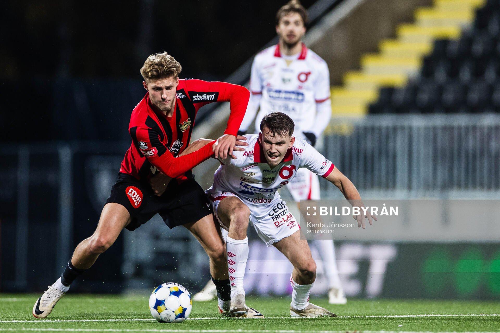 Brommapojkarnas Lukas Björklund och Degerfors Kazper