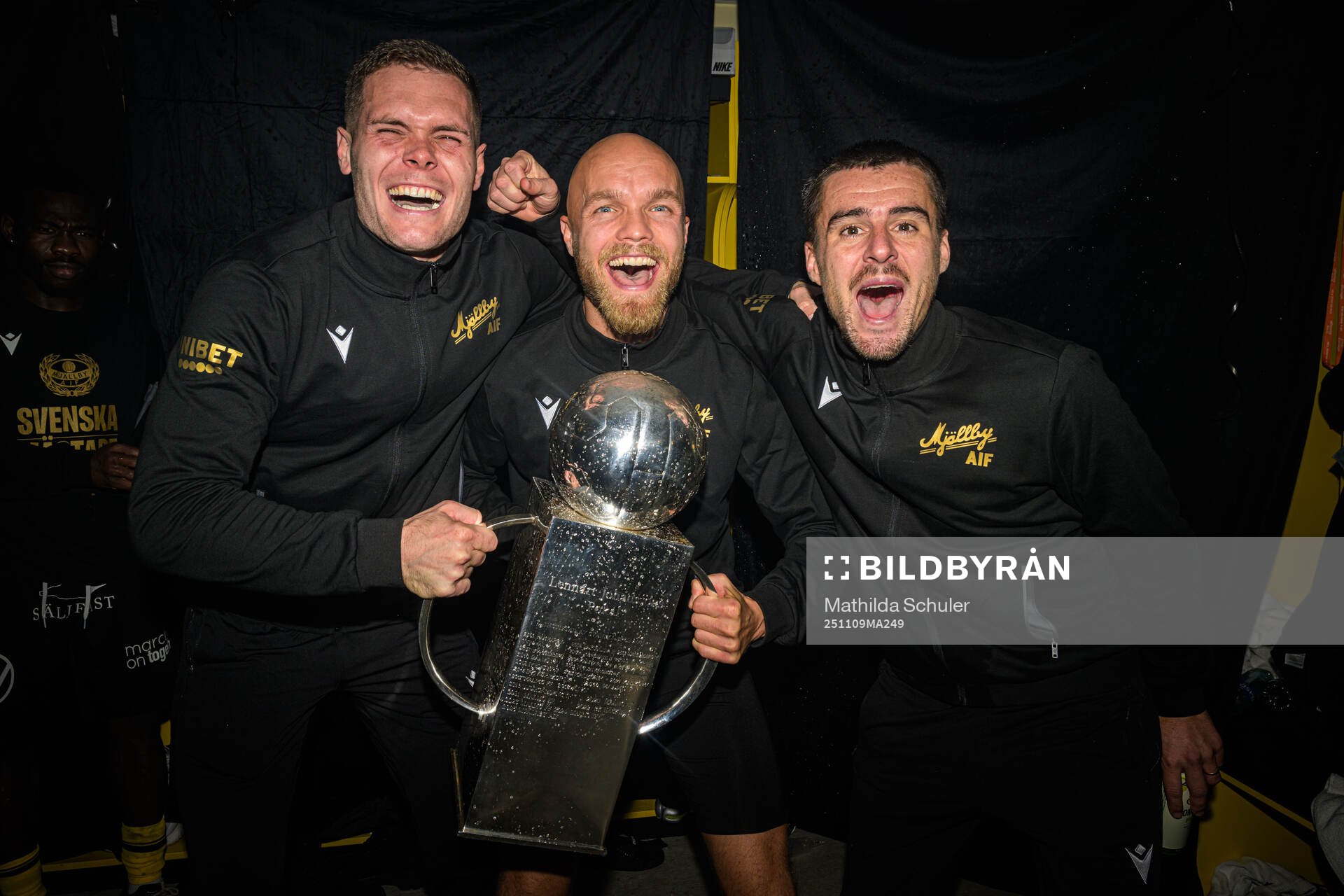 Mjällbys Jacob Bergström, Viktor Gustafson och Jesper