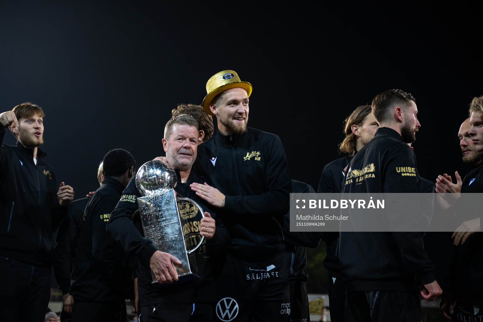 Mjällbys tränare Anders Torstensson och målvakt Noel