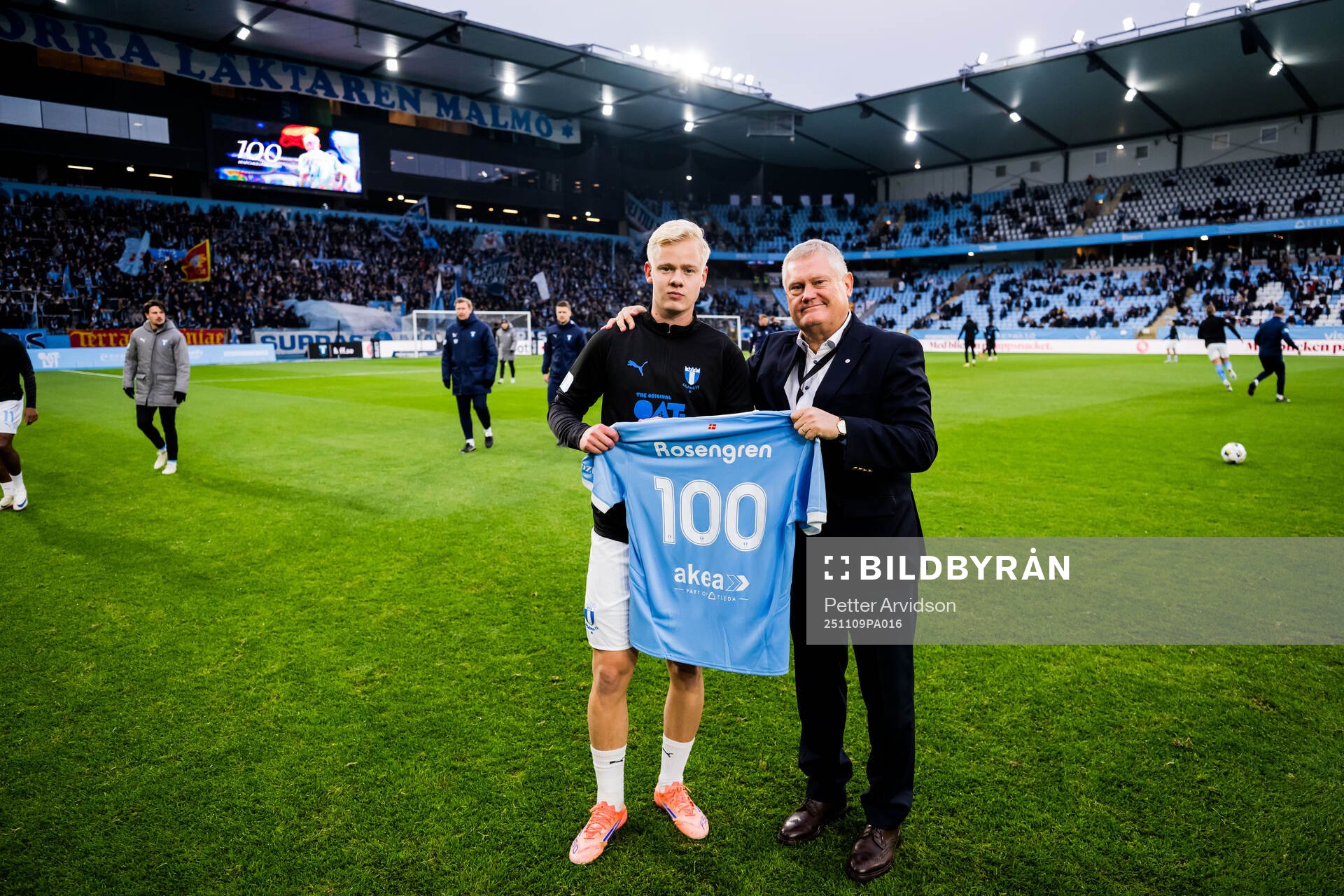 Malmö FFs Otto Rosengren uppmärksammas för 100 spelade