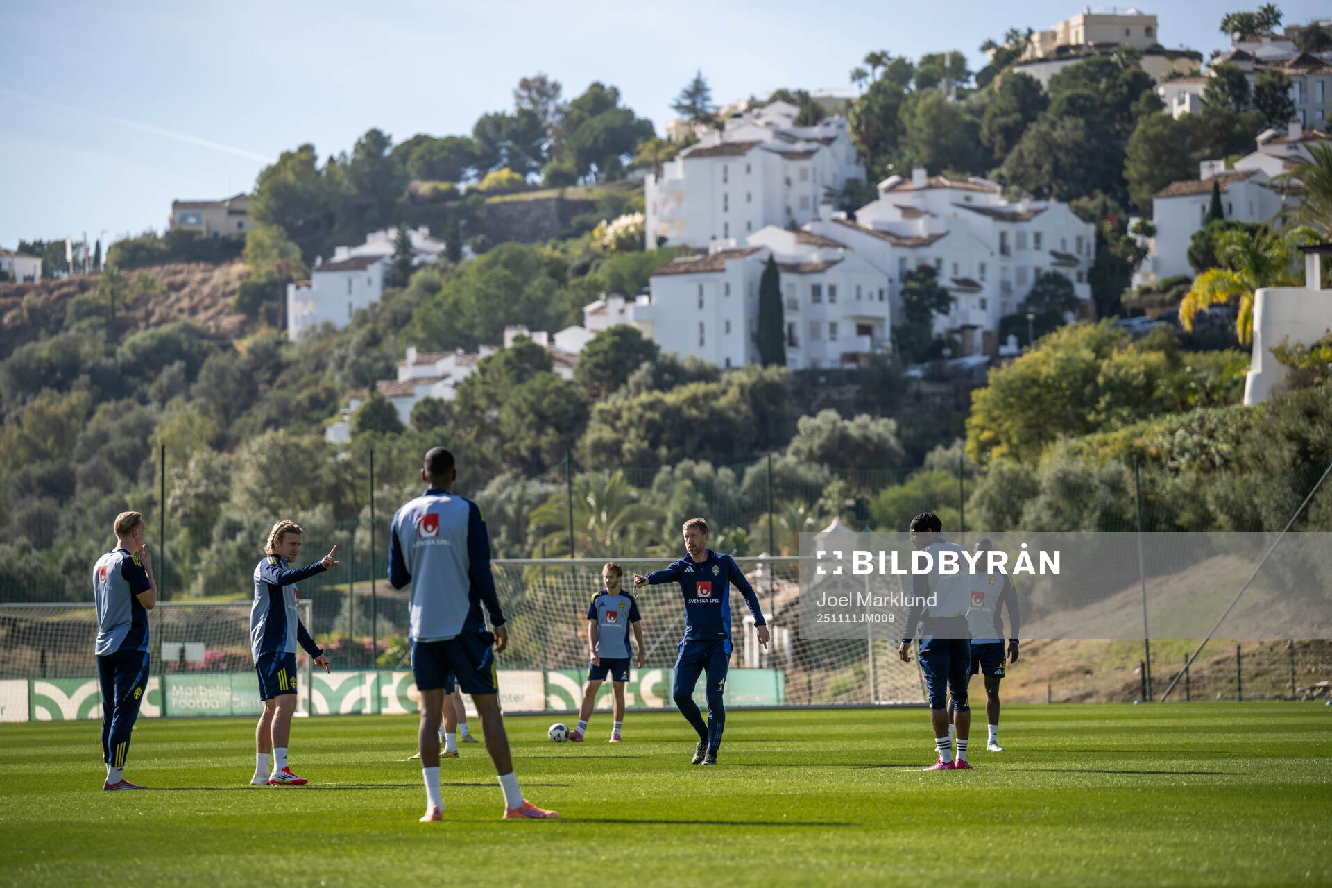 Emil Forsberg, Head coach Graham Potter and Anthony Elanga