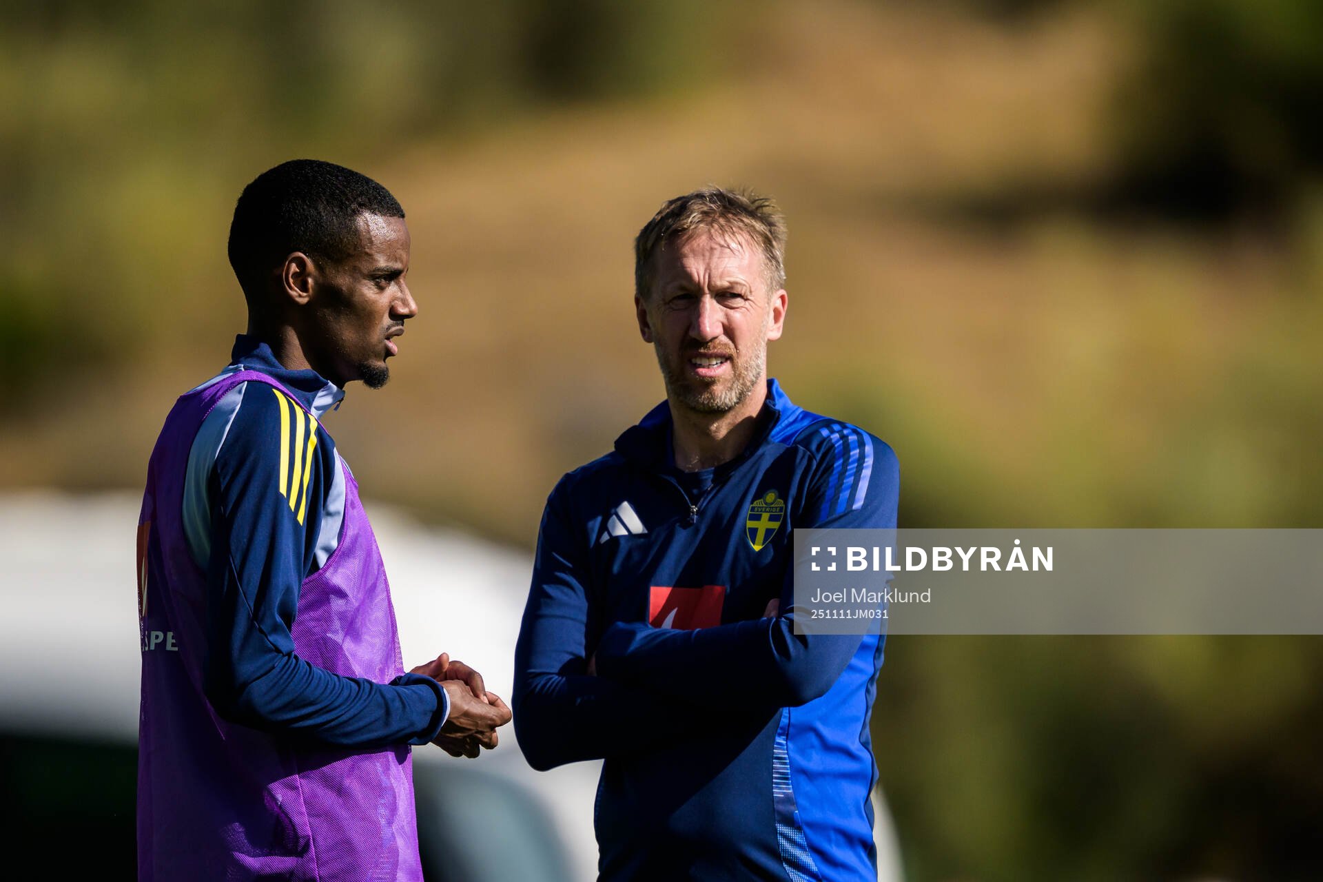 Alexander Isak and head coach Graham Potter of the Swedish