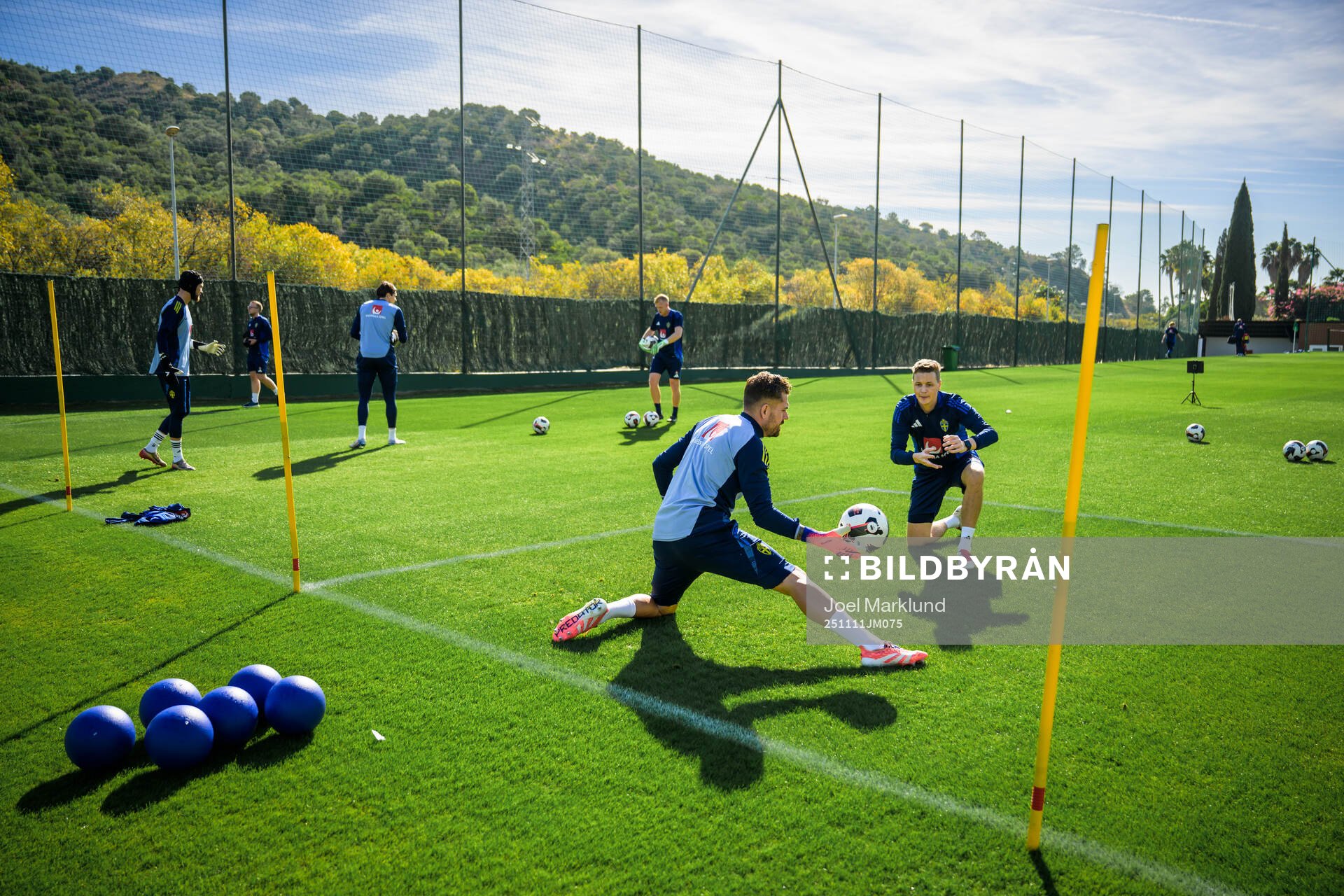 Goalkeeper Kristoffer Nordfeldt and goalkeeper coach Maths
