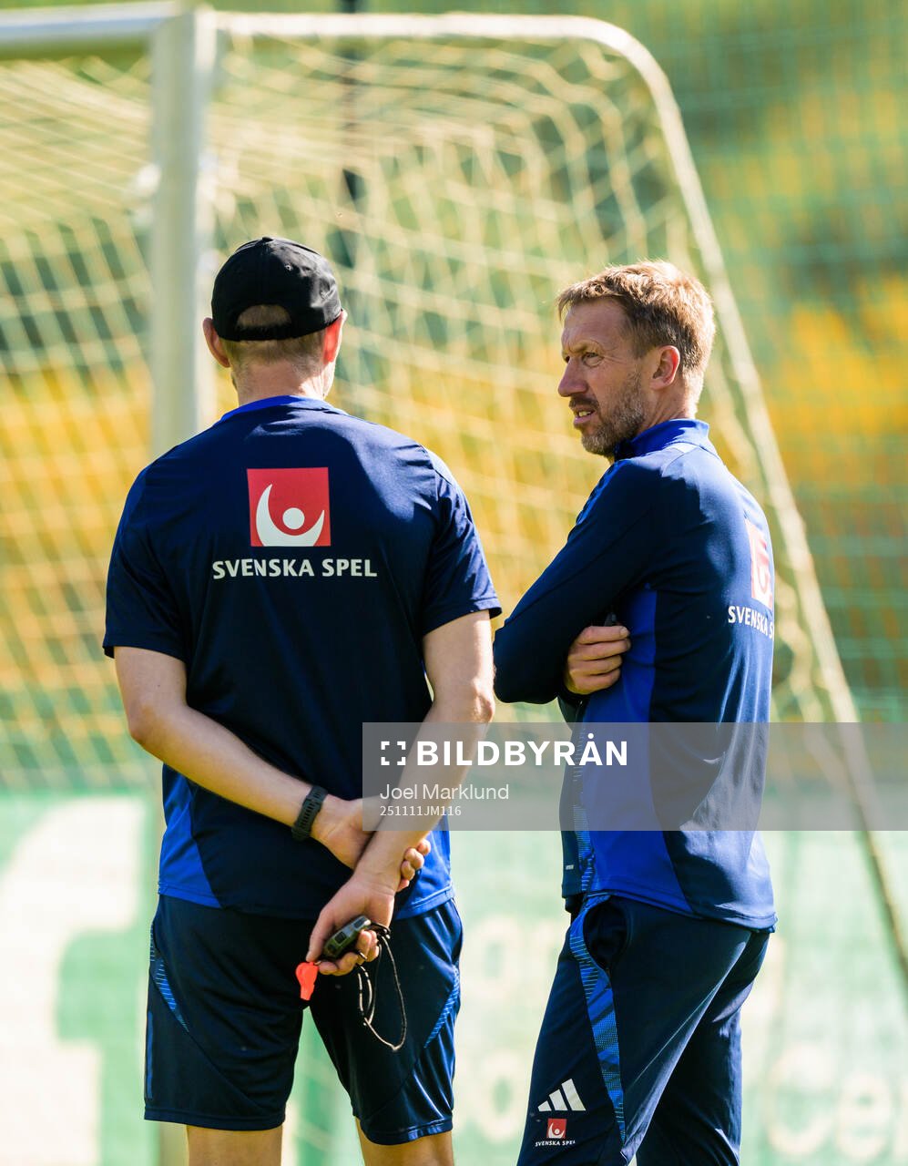 Assistant coach Andreas Georgson and head coach Graham
