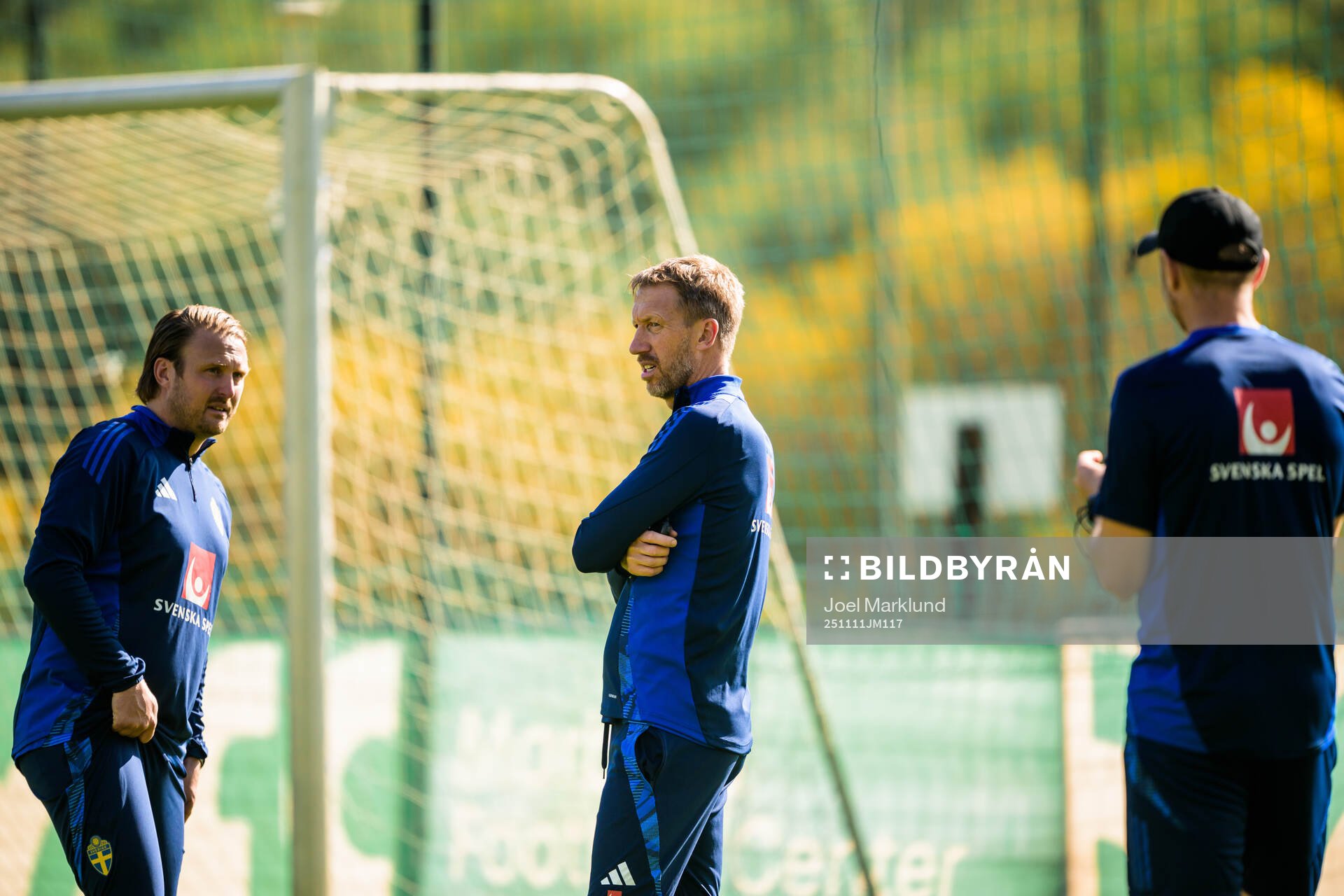 Assistant coach Björn Hamberg, head coach Graham Potter
