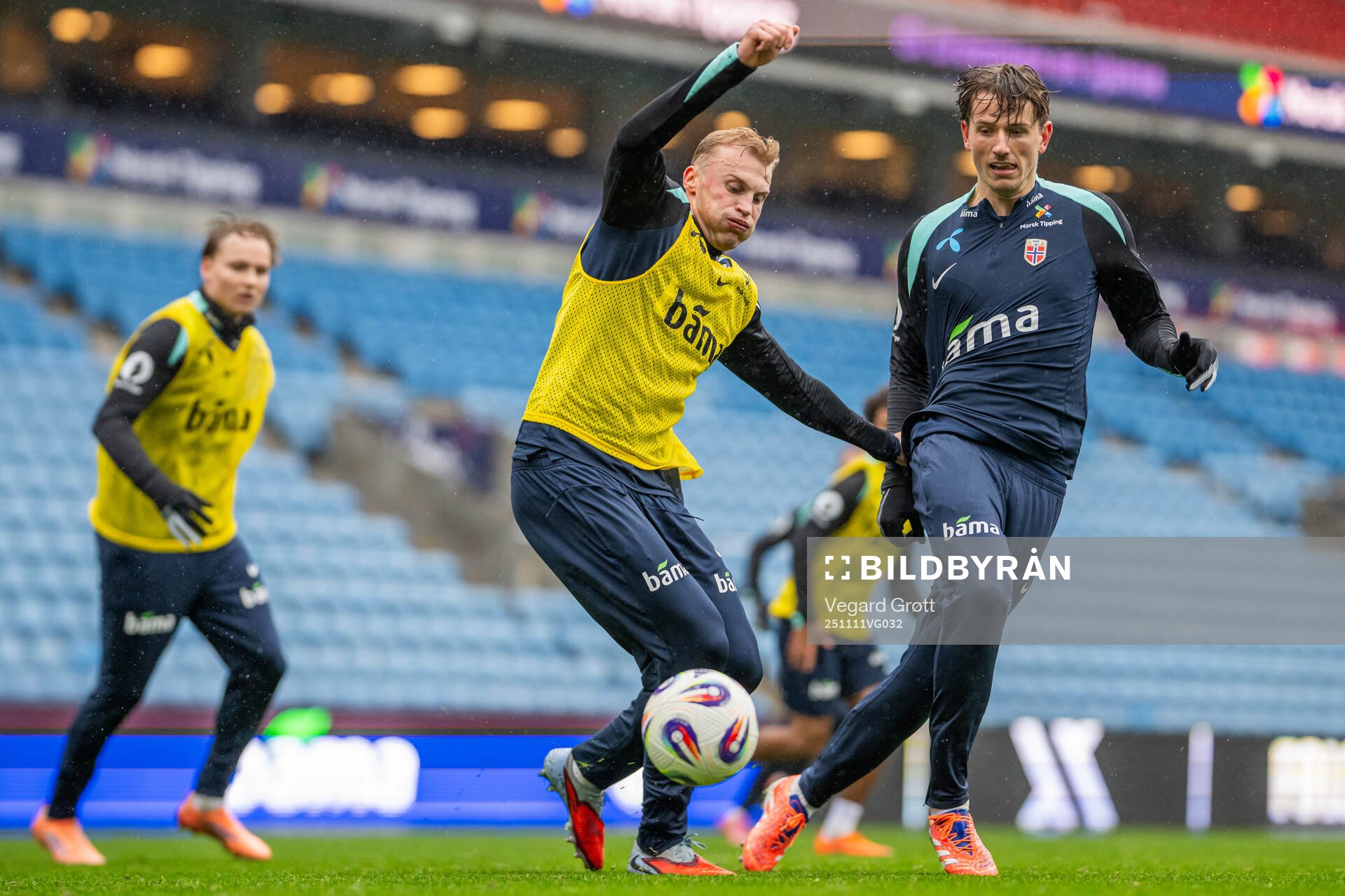 Sondre Langås and Sander Berge of the Norwegian national