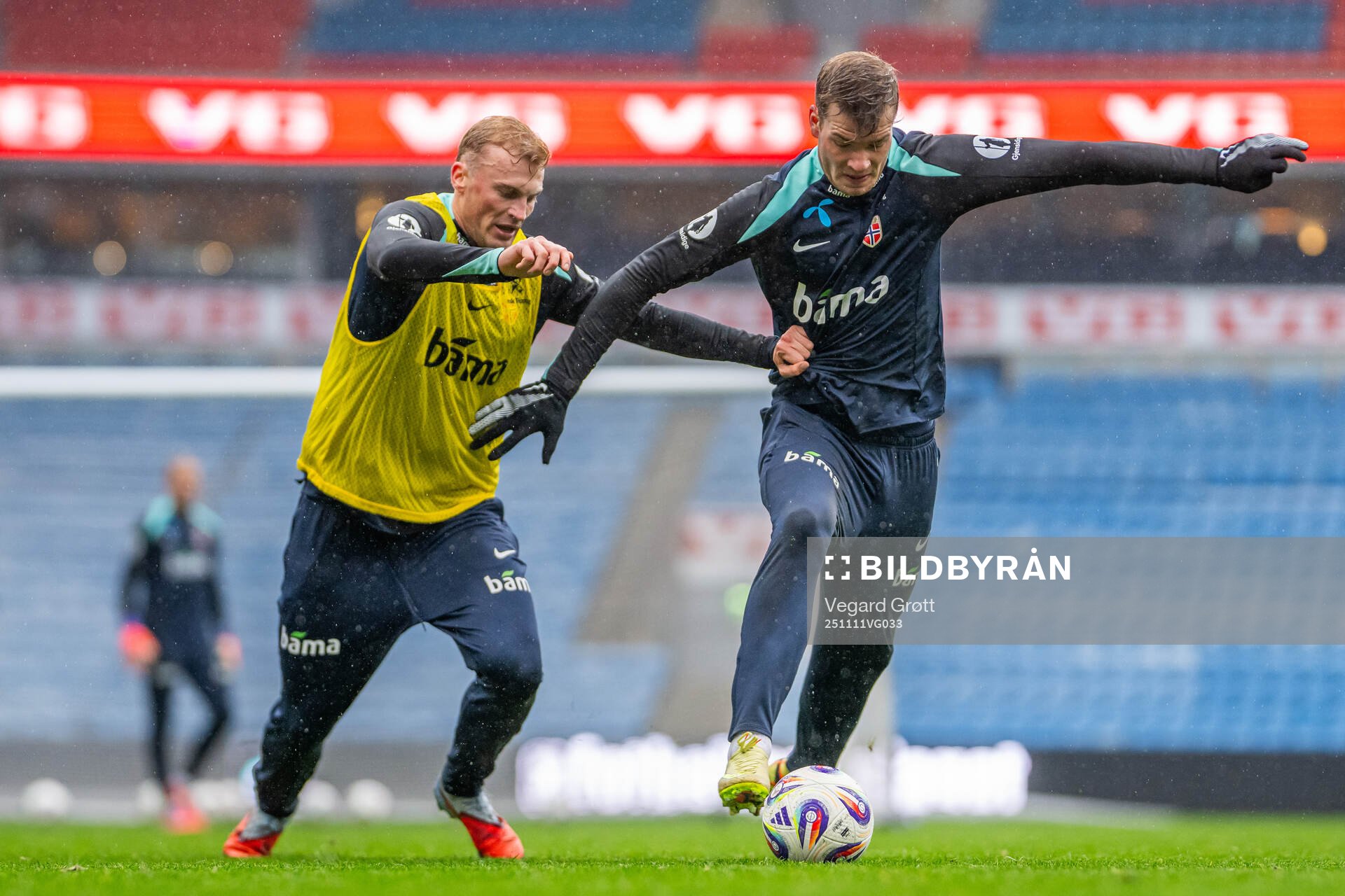 Sondre Langås and Alexander Sørloth of the Norwegian