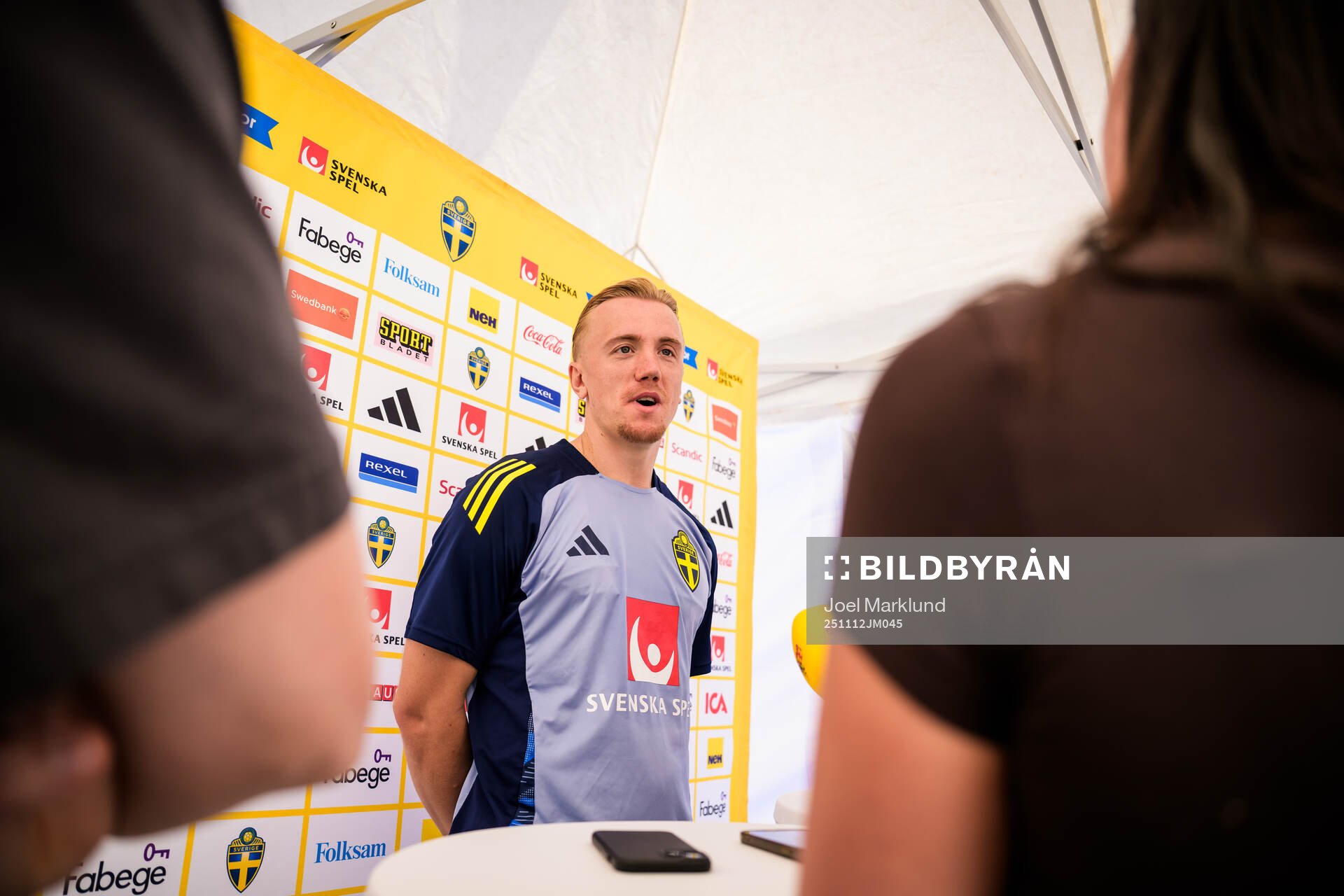 Isac Lidberg of the Swedish national football team talking