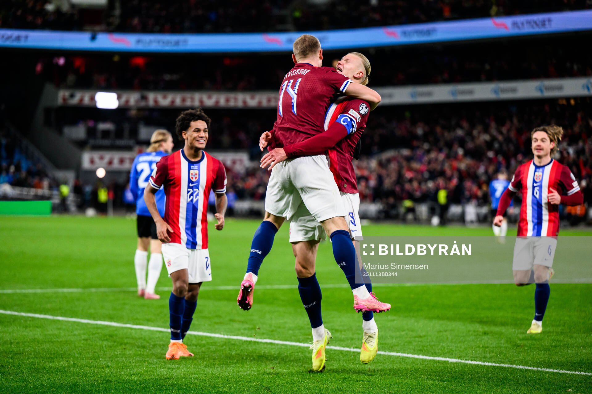 Erling Braut Haaland of Norway celebrate the 3-0 with