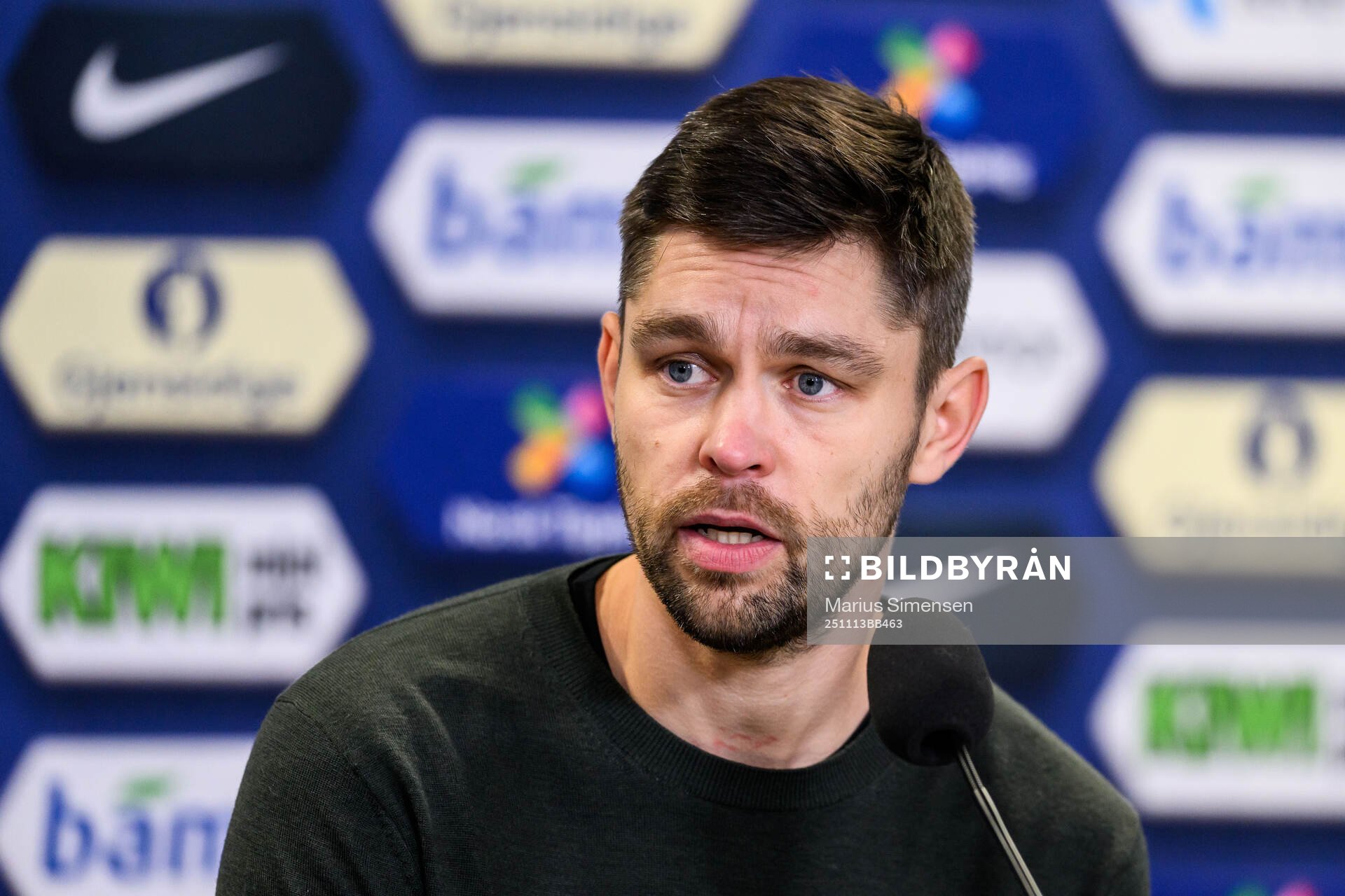Head coach Jurgen Henn of Estonia