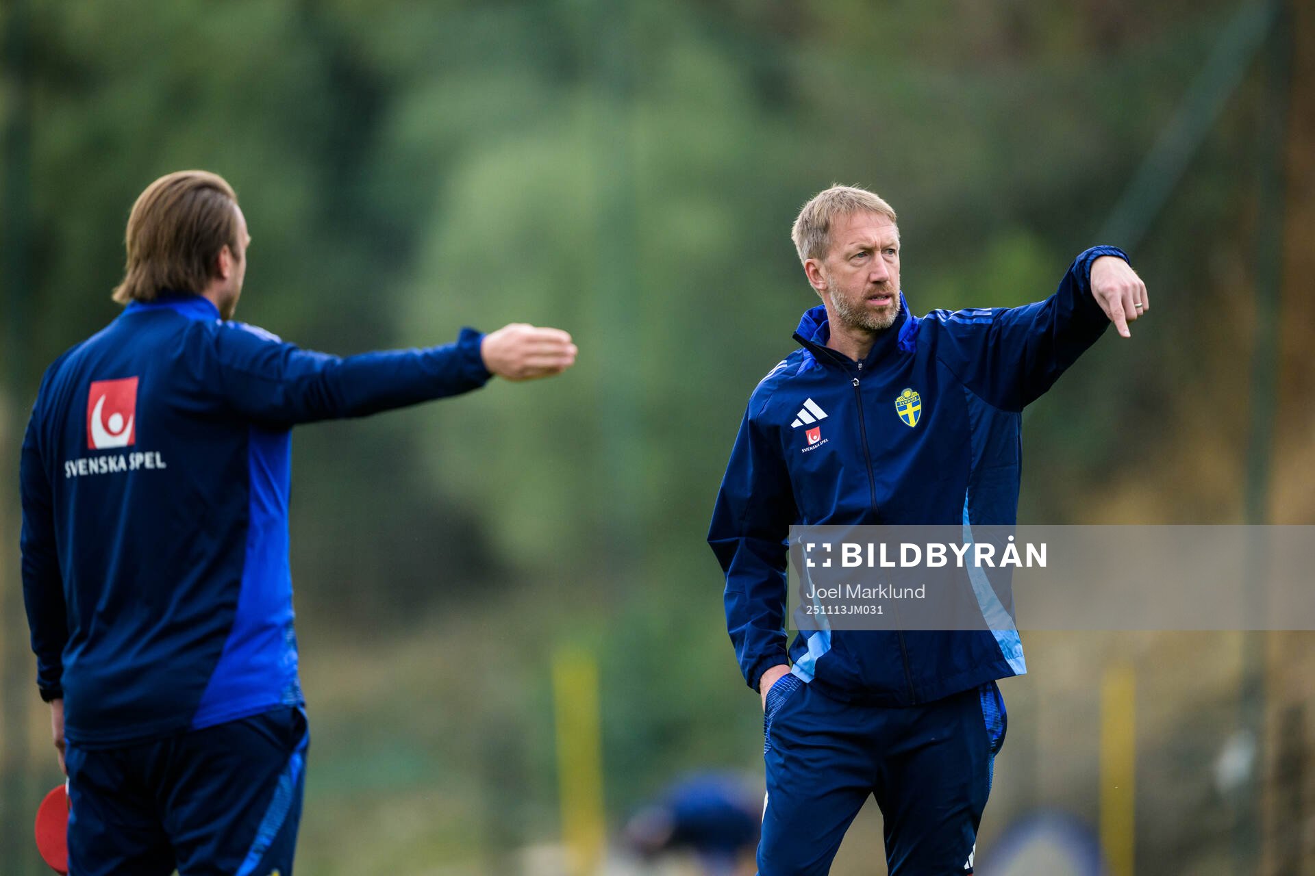 Assistant coach Björn Hamberg and head coach Graham Potter