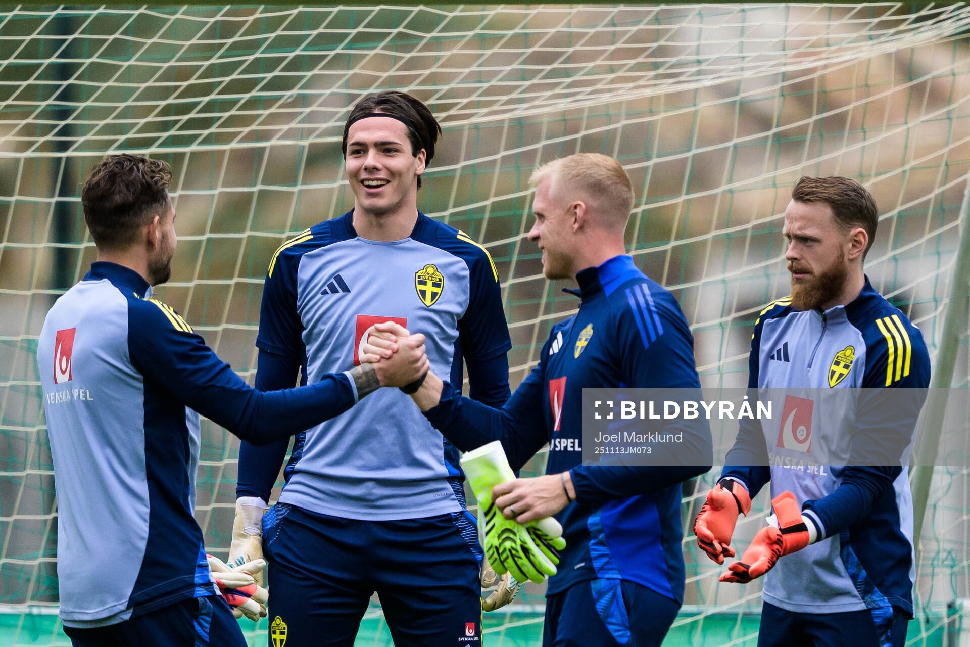 Goalkeepers Kristoffer Nordfeldt, Jacob Widell Zetterström