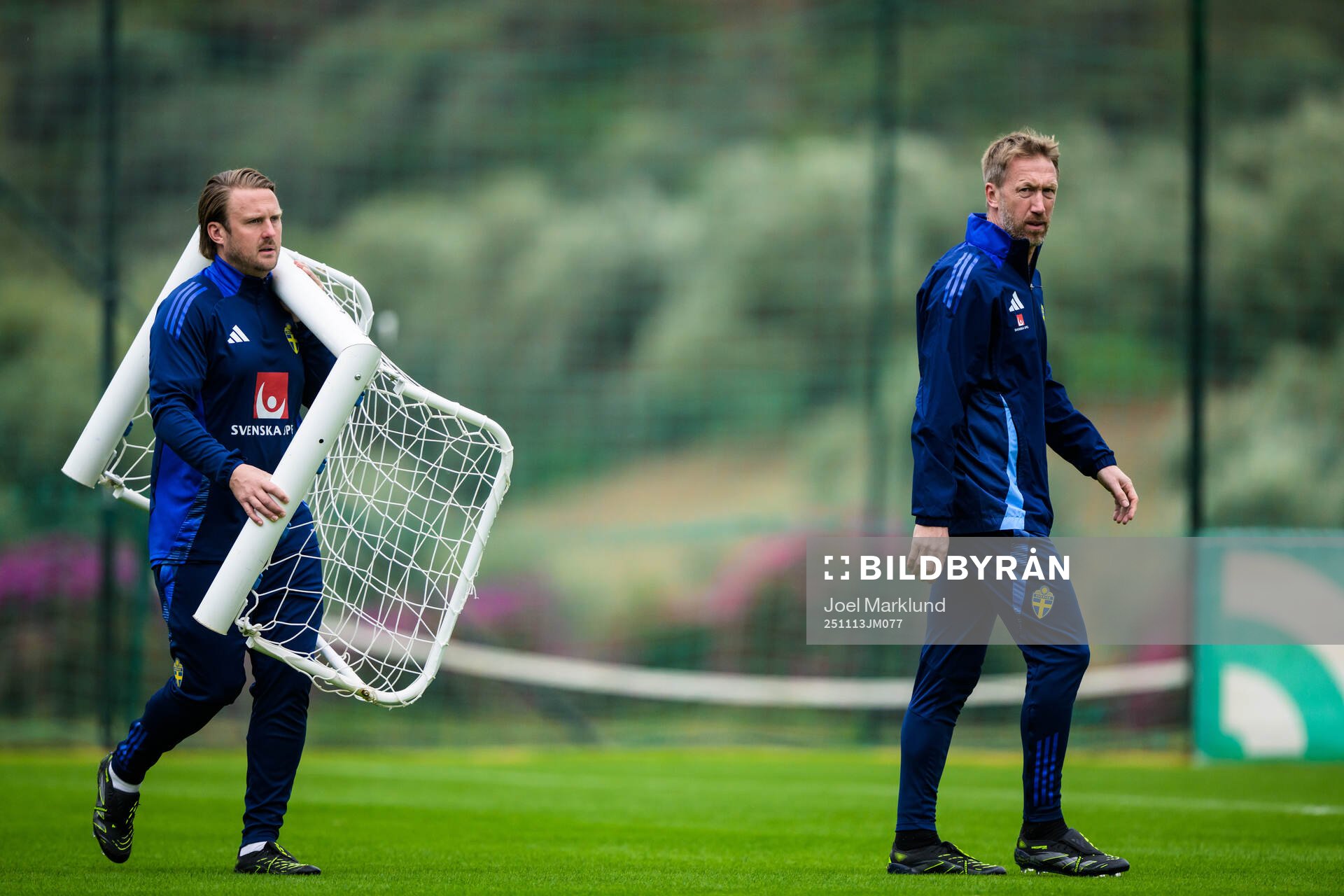 Assistant coach Björn Hamberg and head coach Graham Potter