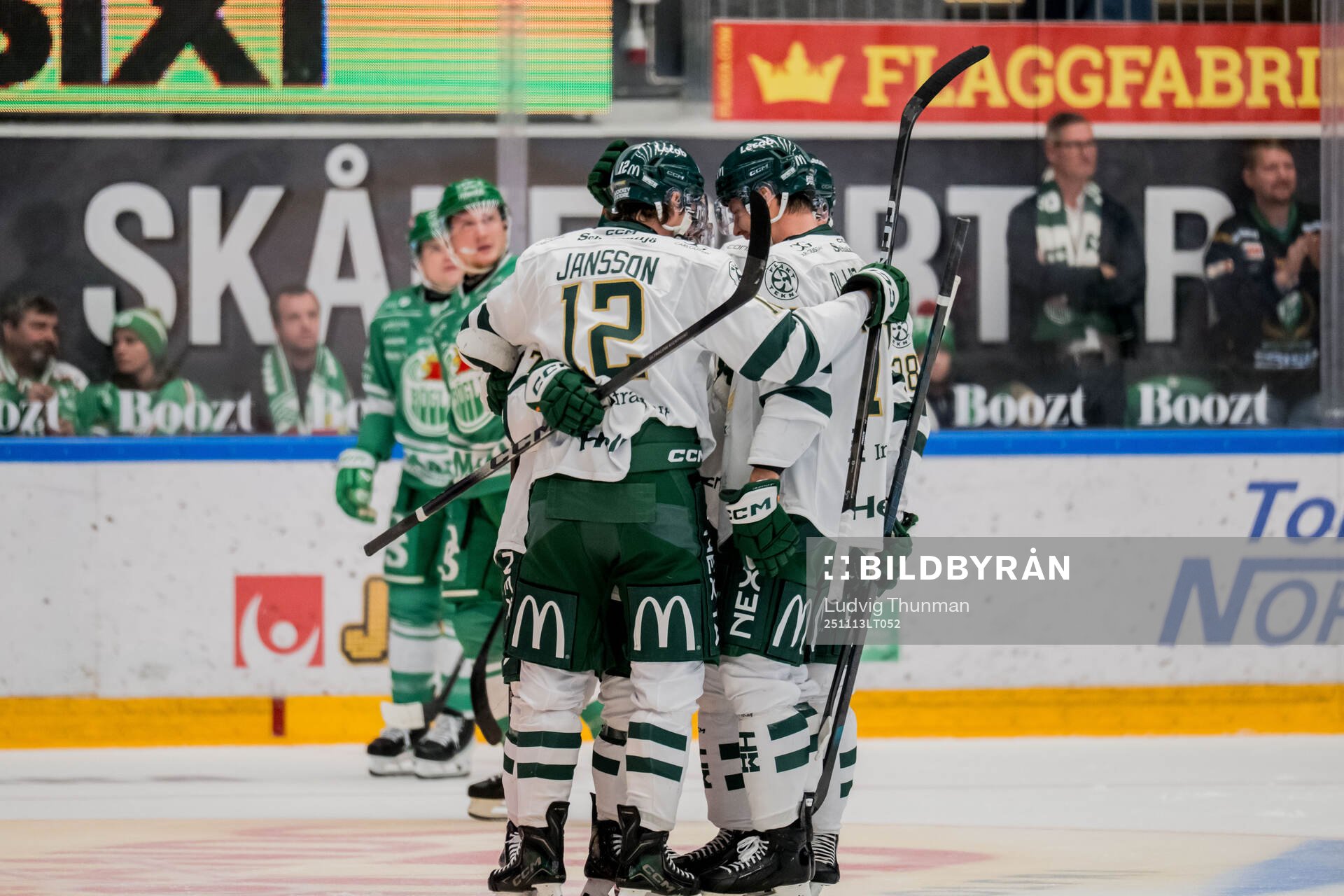 Färjestads spelare jublar