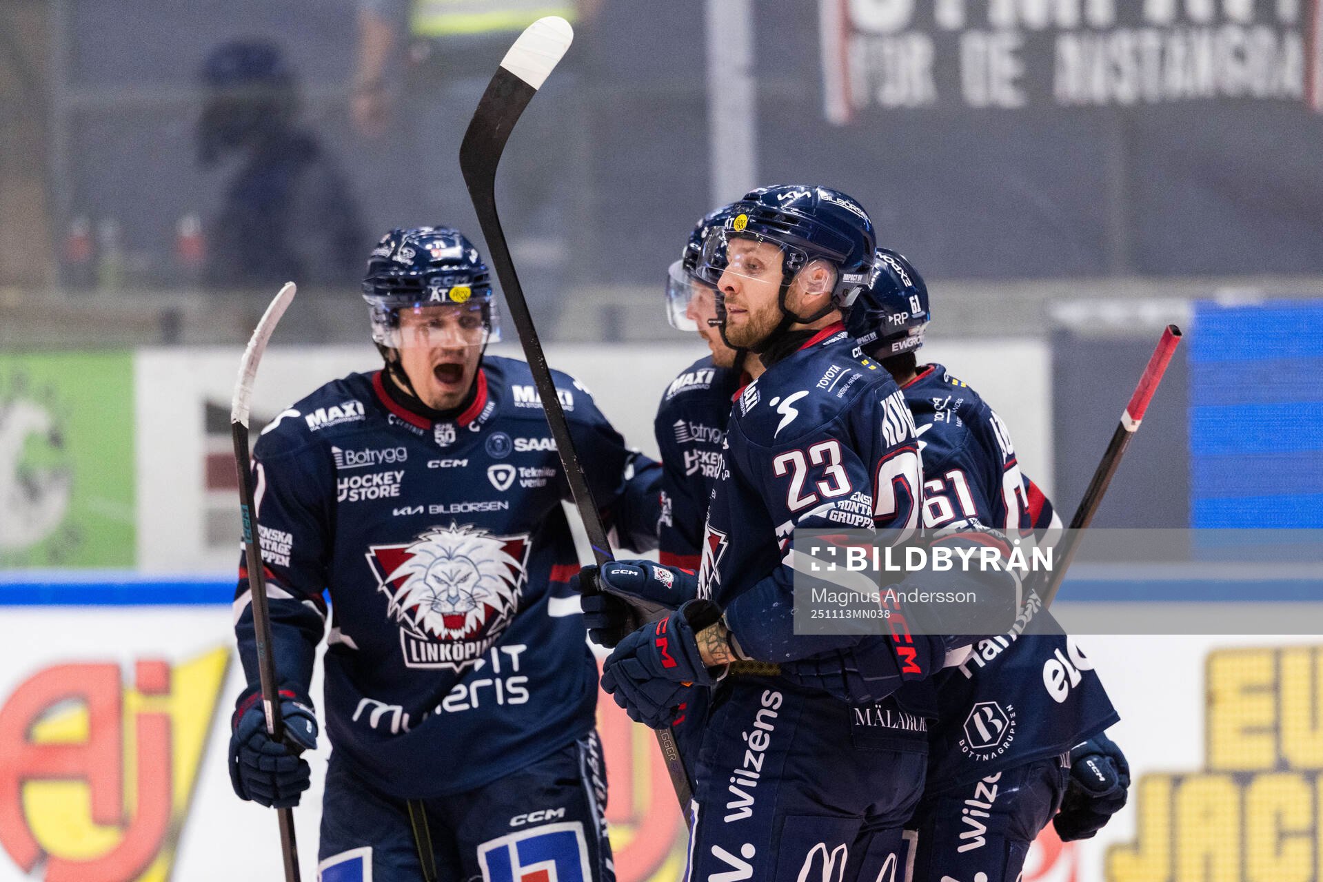Linköpings Robin Kovacs jublar