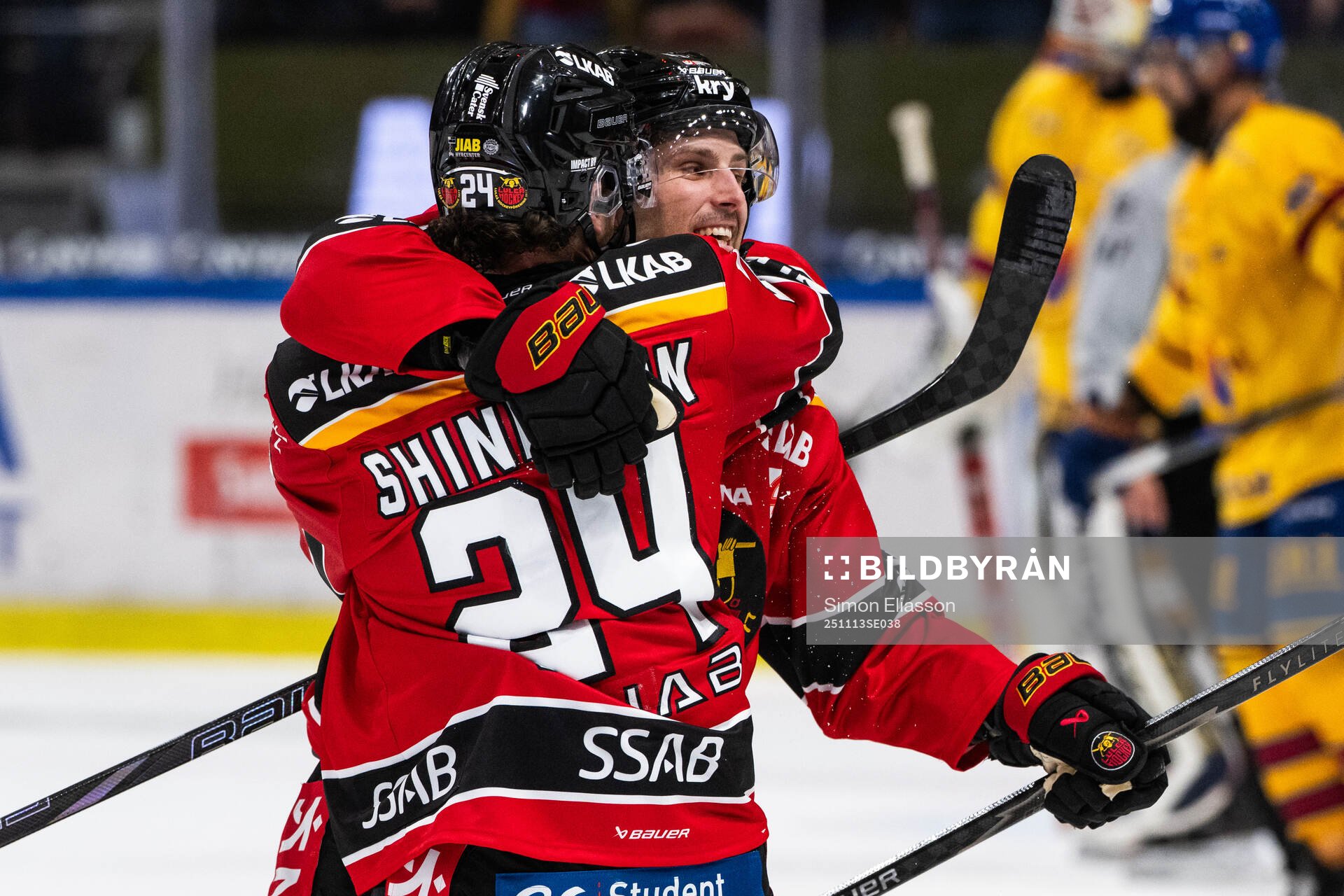 Luleås Brendan Shinnimin och Mathias Bromé jublar