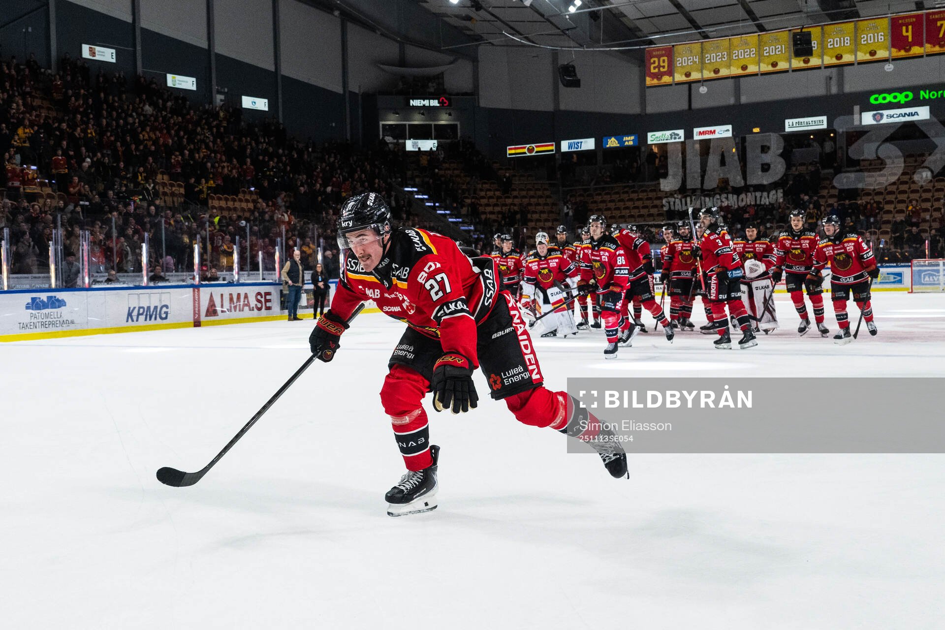 Luleås Ben Tardif jublar