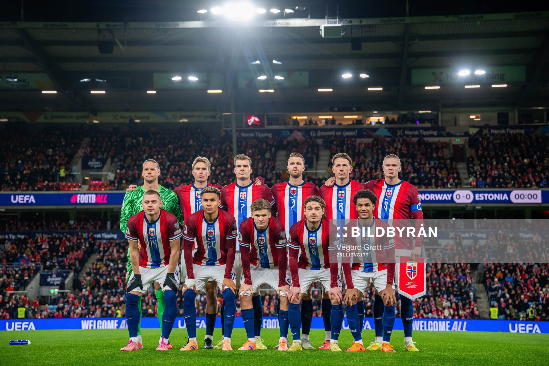 The starting eleven of Norway pose for a team photo