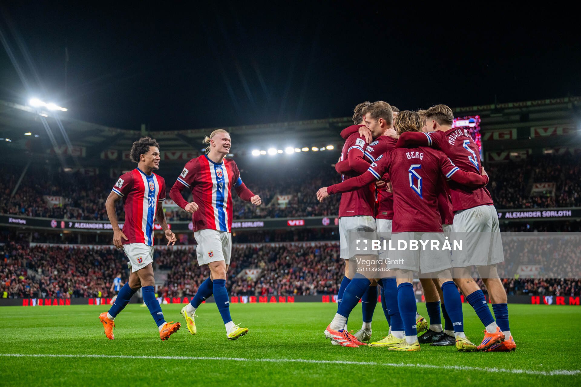 Alexander Sørloth of Norway celebrates with Oscar Bobb,