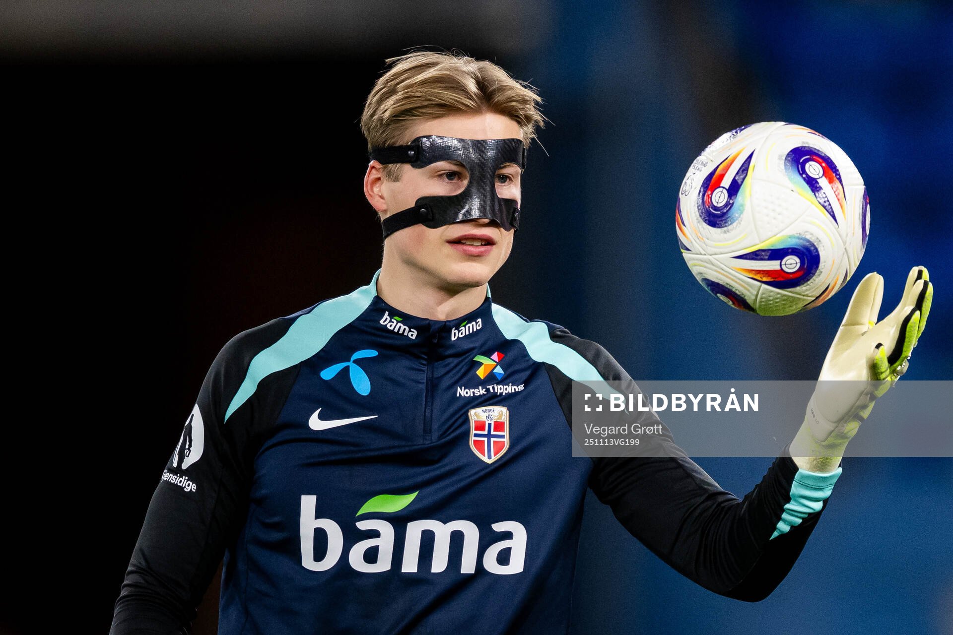 Goalkeeper Sander Tangvik of Norway warms up