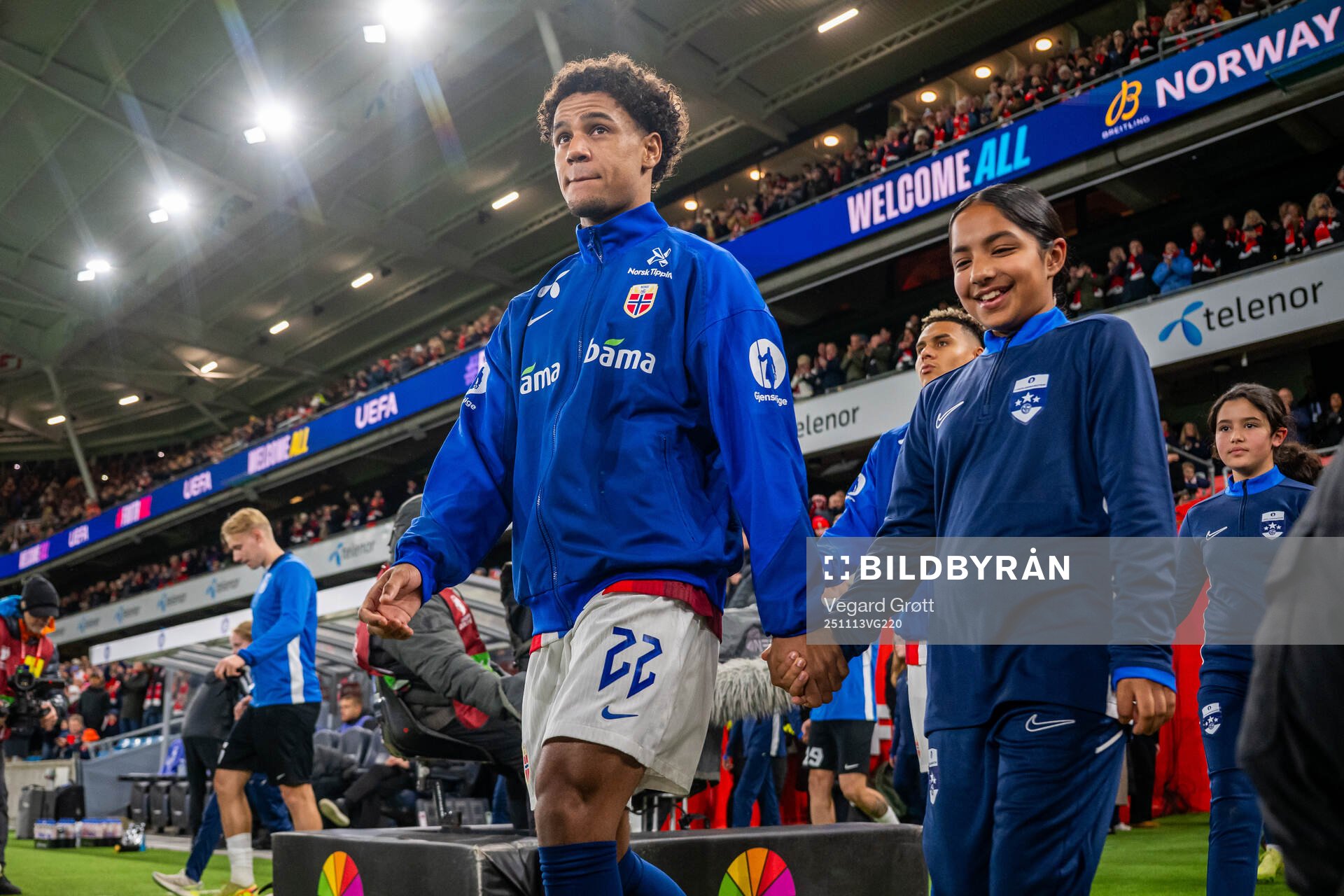 Oscar Bobb of Norway enters the pitch
