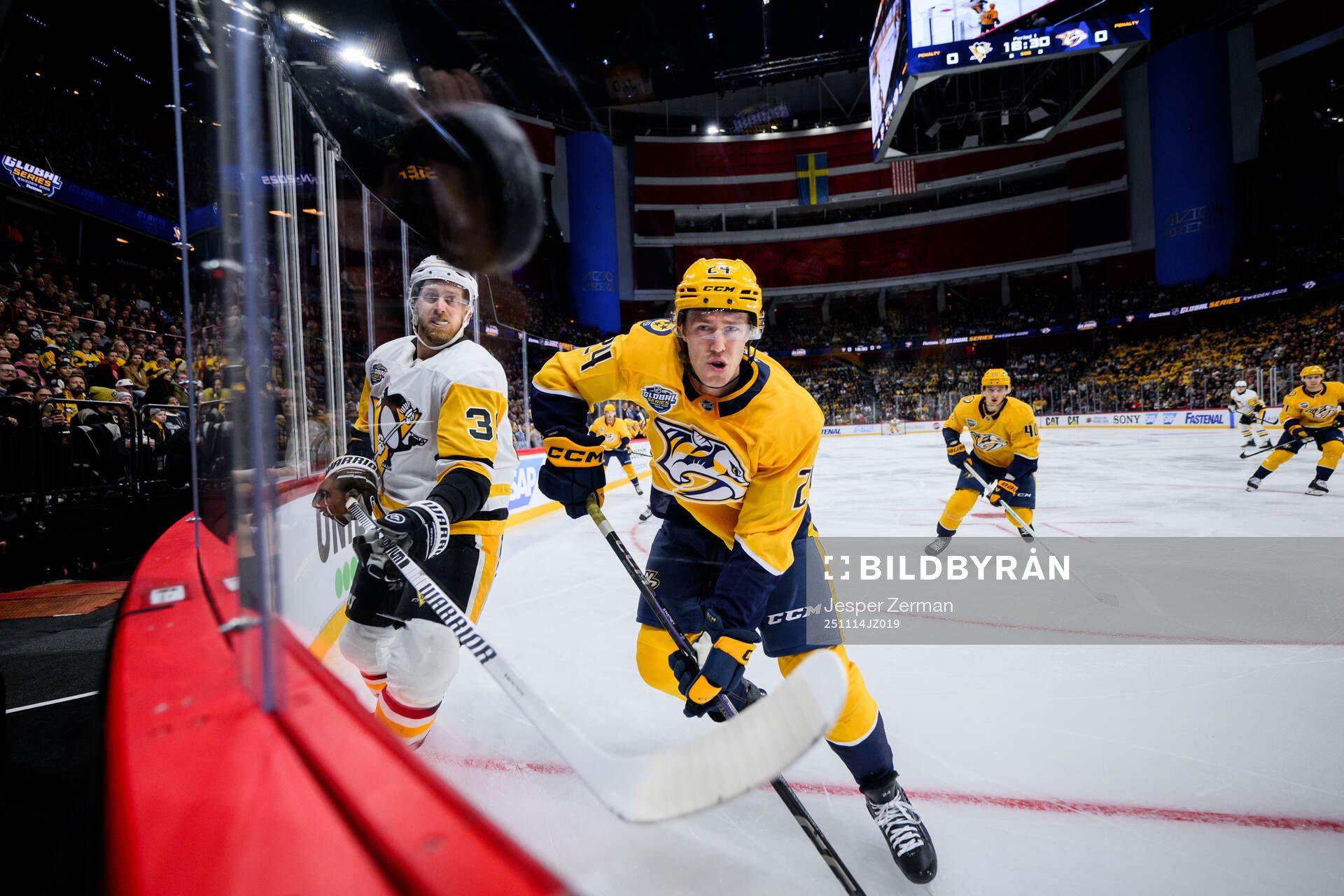 Anthony Mantha of Pittsburgh Penguins and Spencer Stastney
