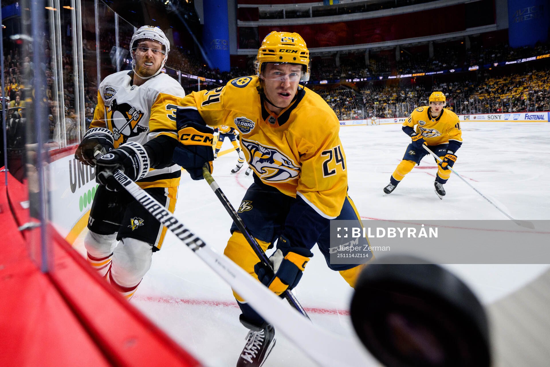 Anthony Mantha of Pittsburgh Penguins and Spencer Stastney