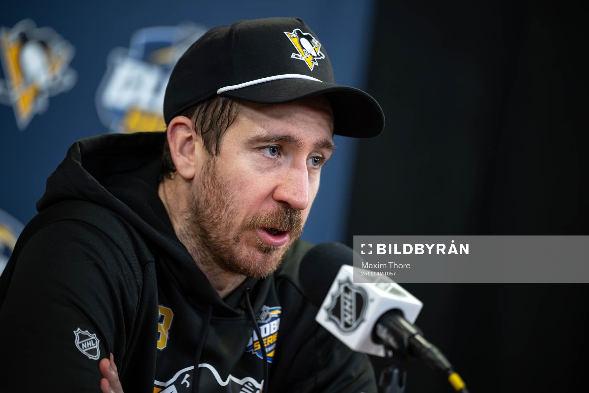 Kevin Hayes at a press conference