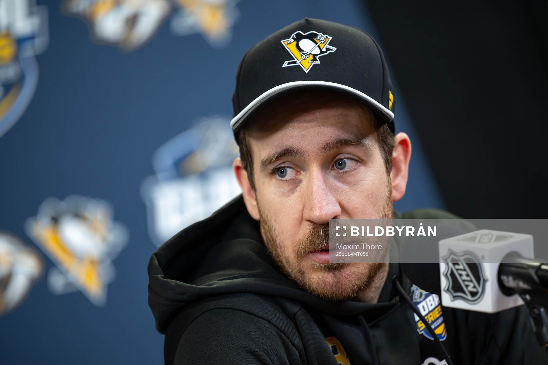 Kevin Hayes at a press conference