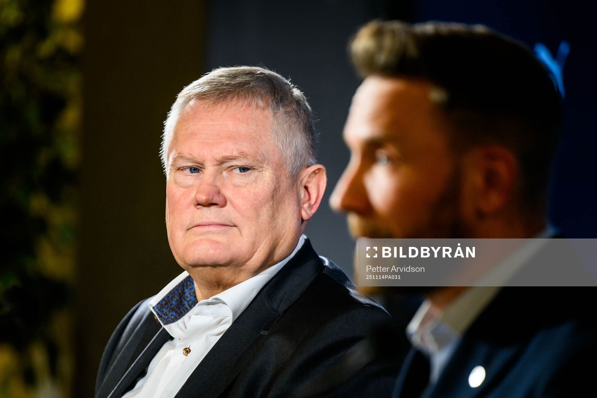 Ordförande Anders Pålsson när Jimmy Rosengren