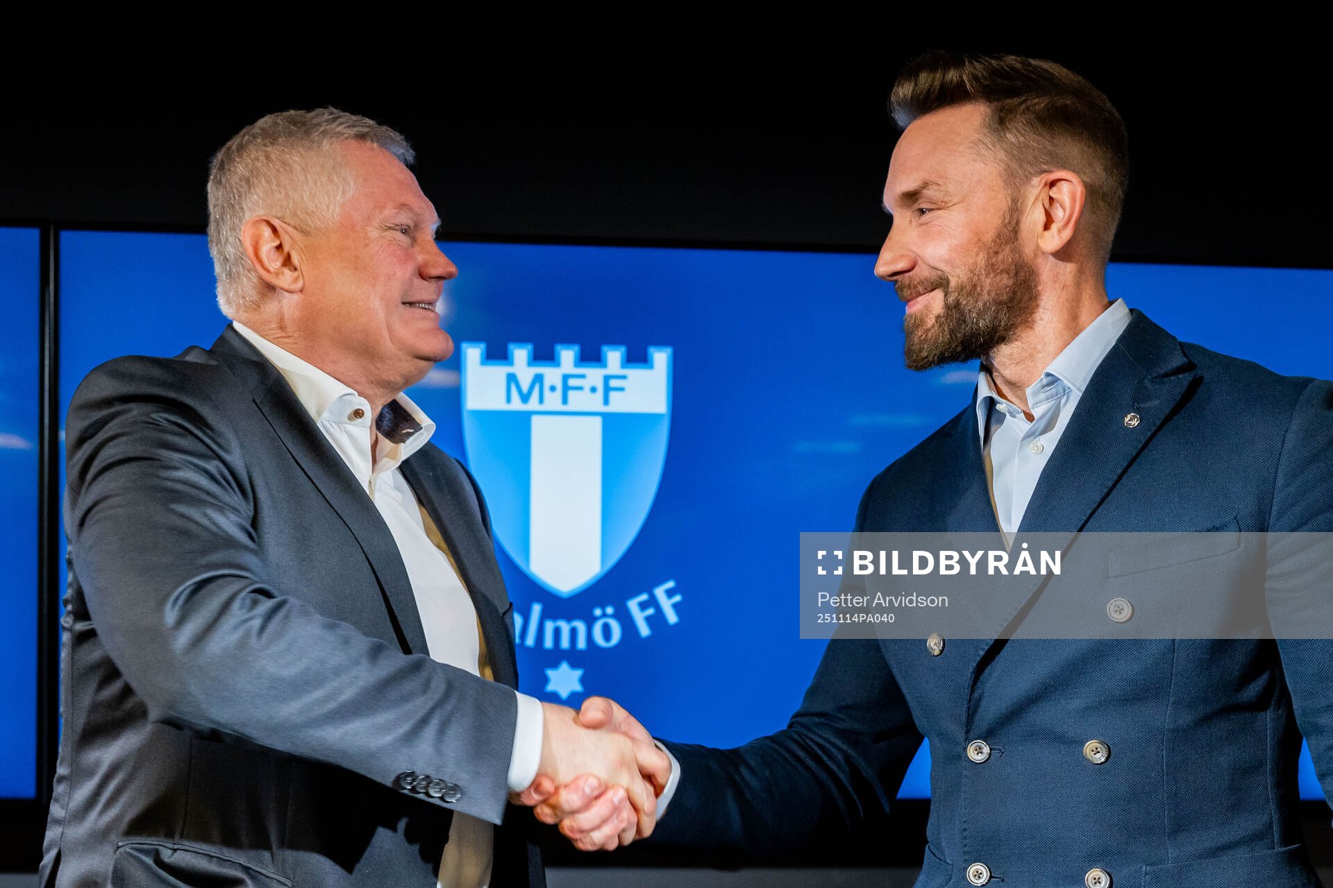 Ordförande Anders Pålsson när Jimmy Rosengren