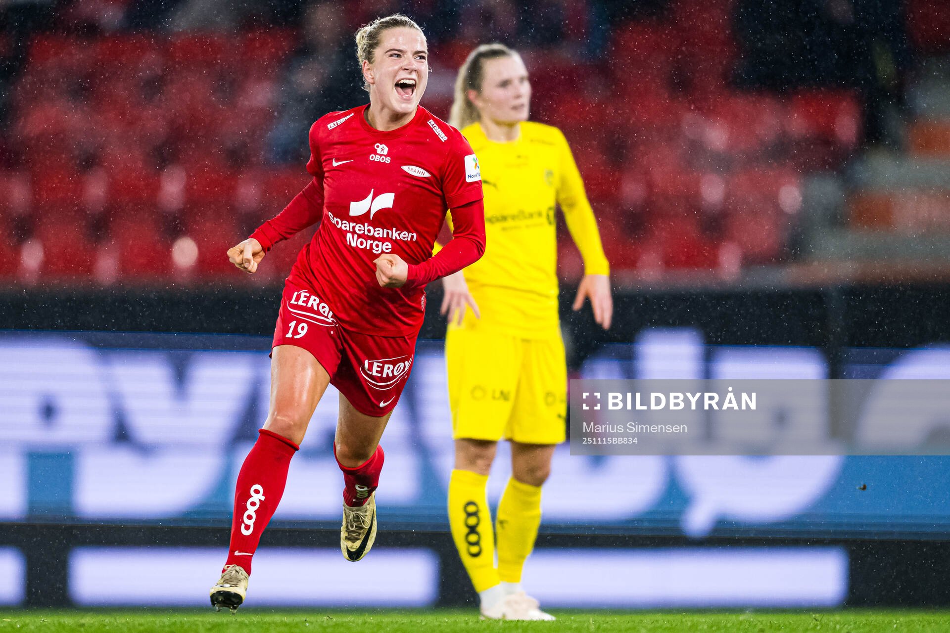 Monica Isaksen of Brann celebrates