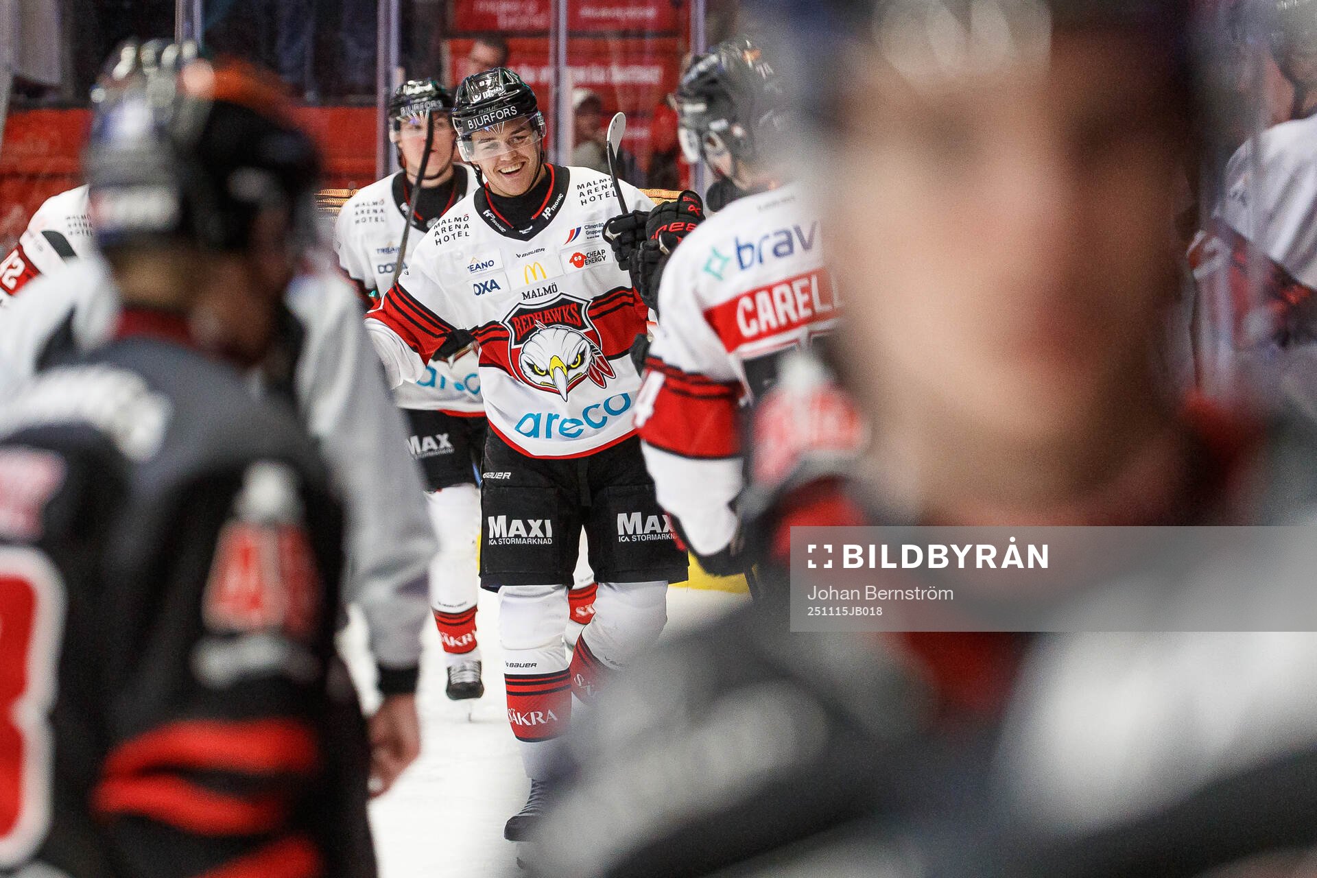 Malmö Redhawks Axel Sundberg jublar
