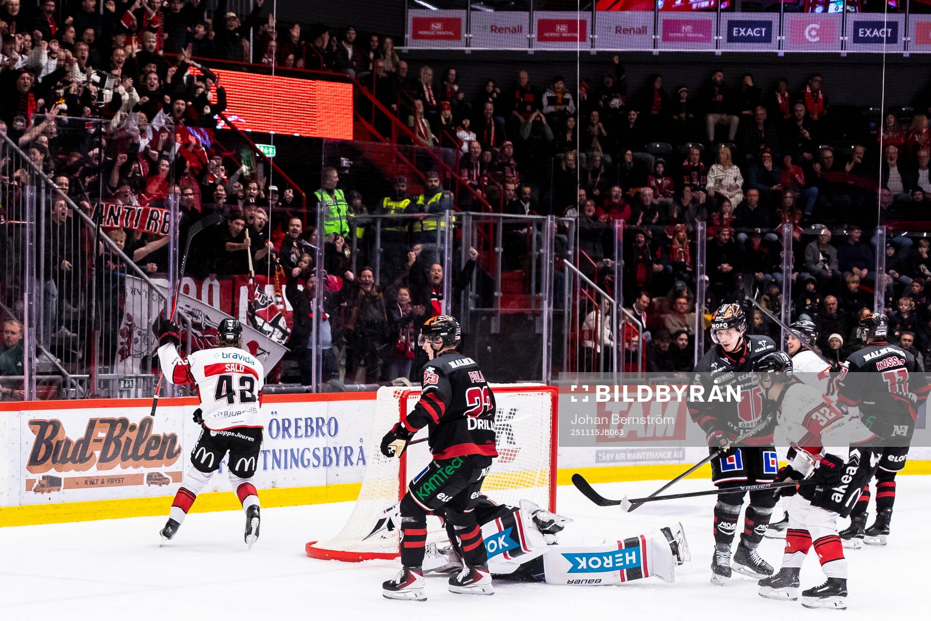 Malmö Redhawks Robin Salo för 3-0 och jublar