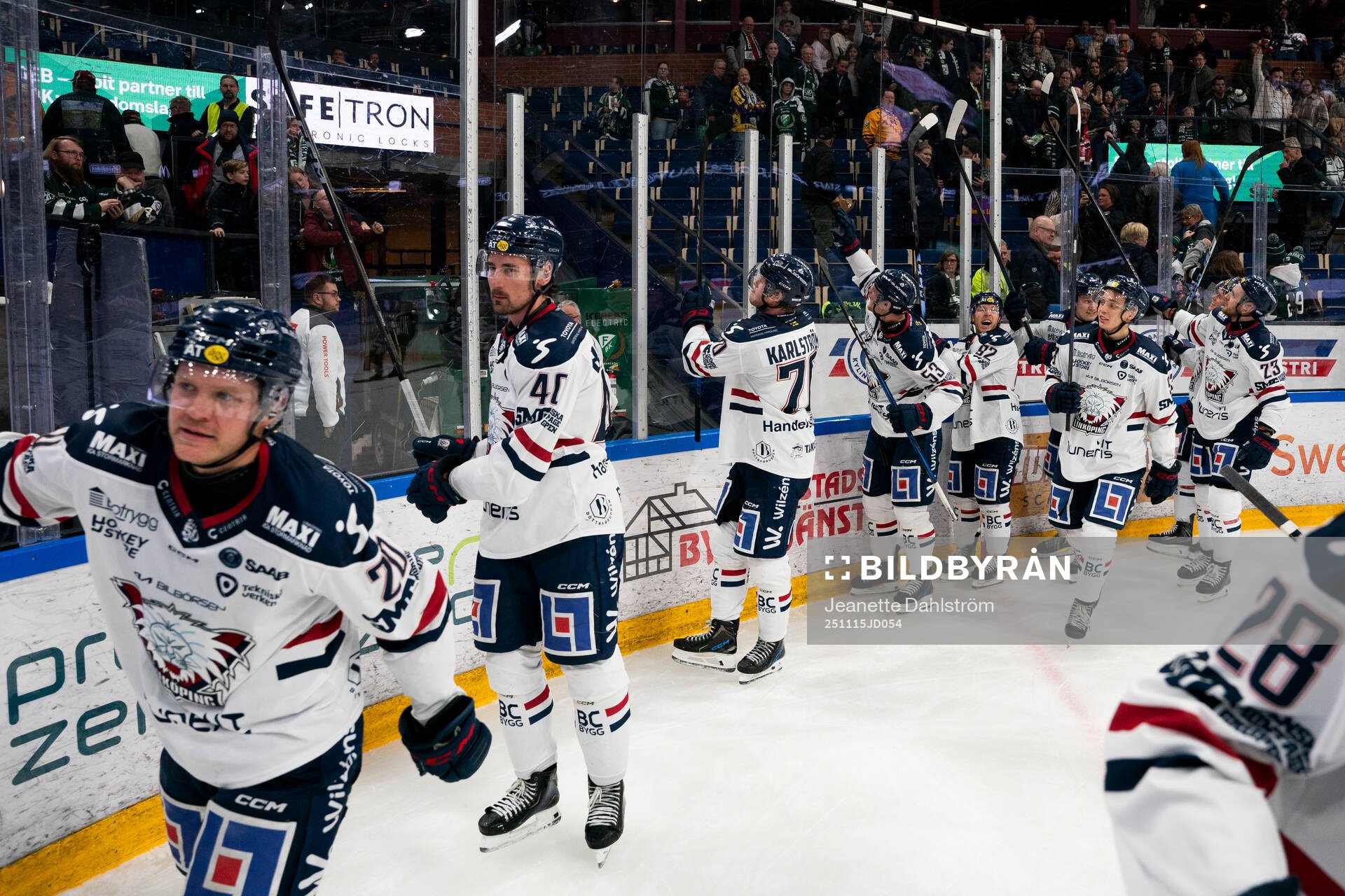 Linköpings spelare jublar