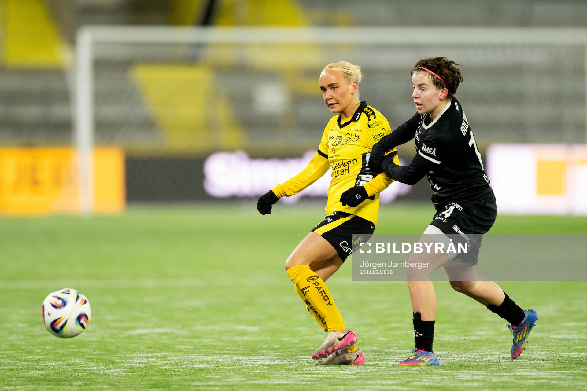 Elfsborgs Tea Skoglund och Umeås Isabelle Goldmann