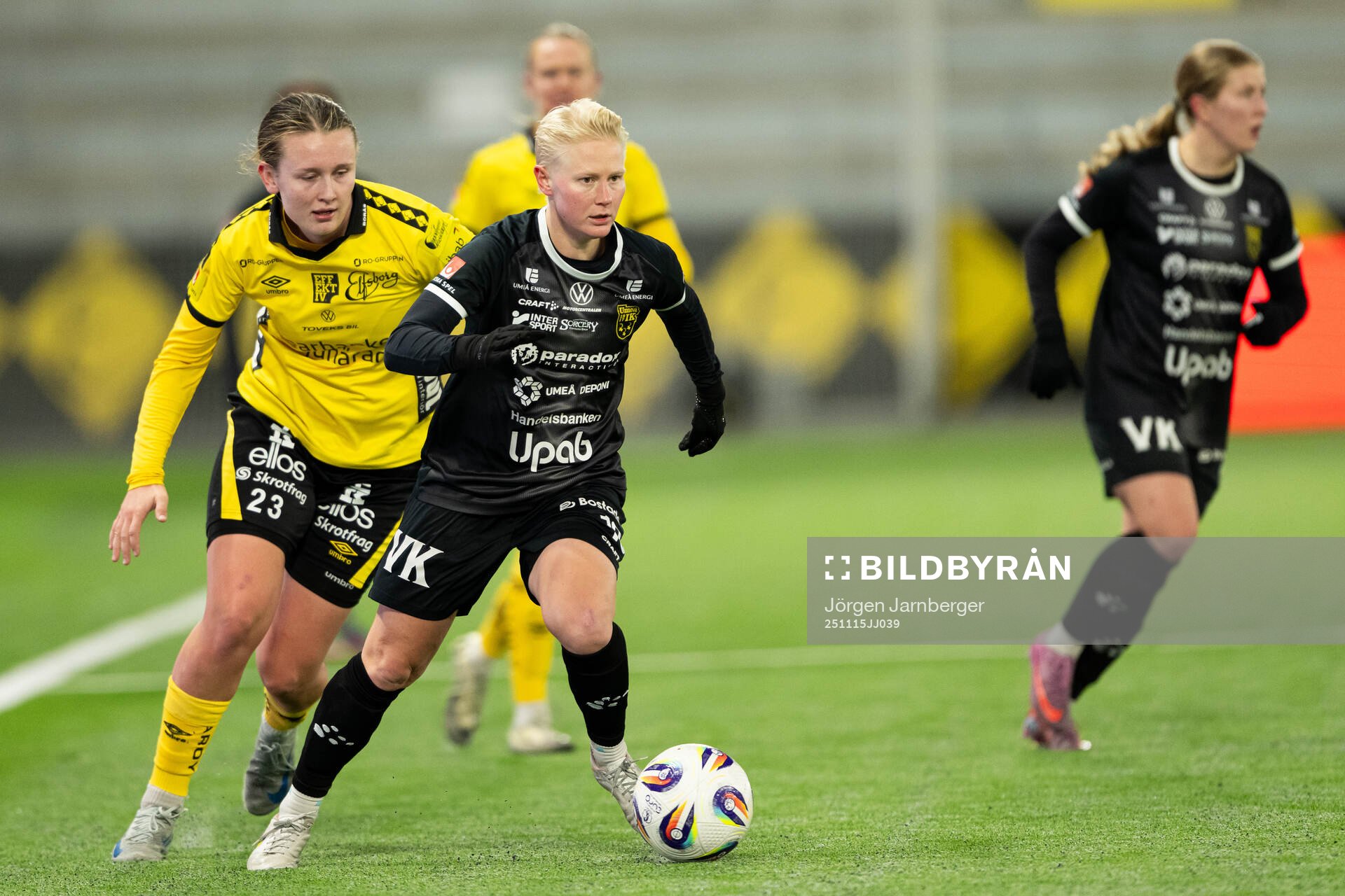 Elfsborgs Ellen Nilsson och Umeås Anni Miettunen