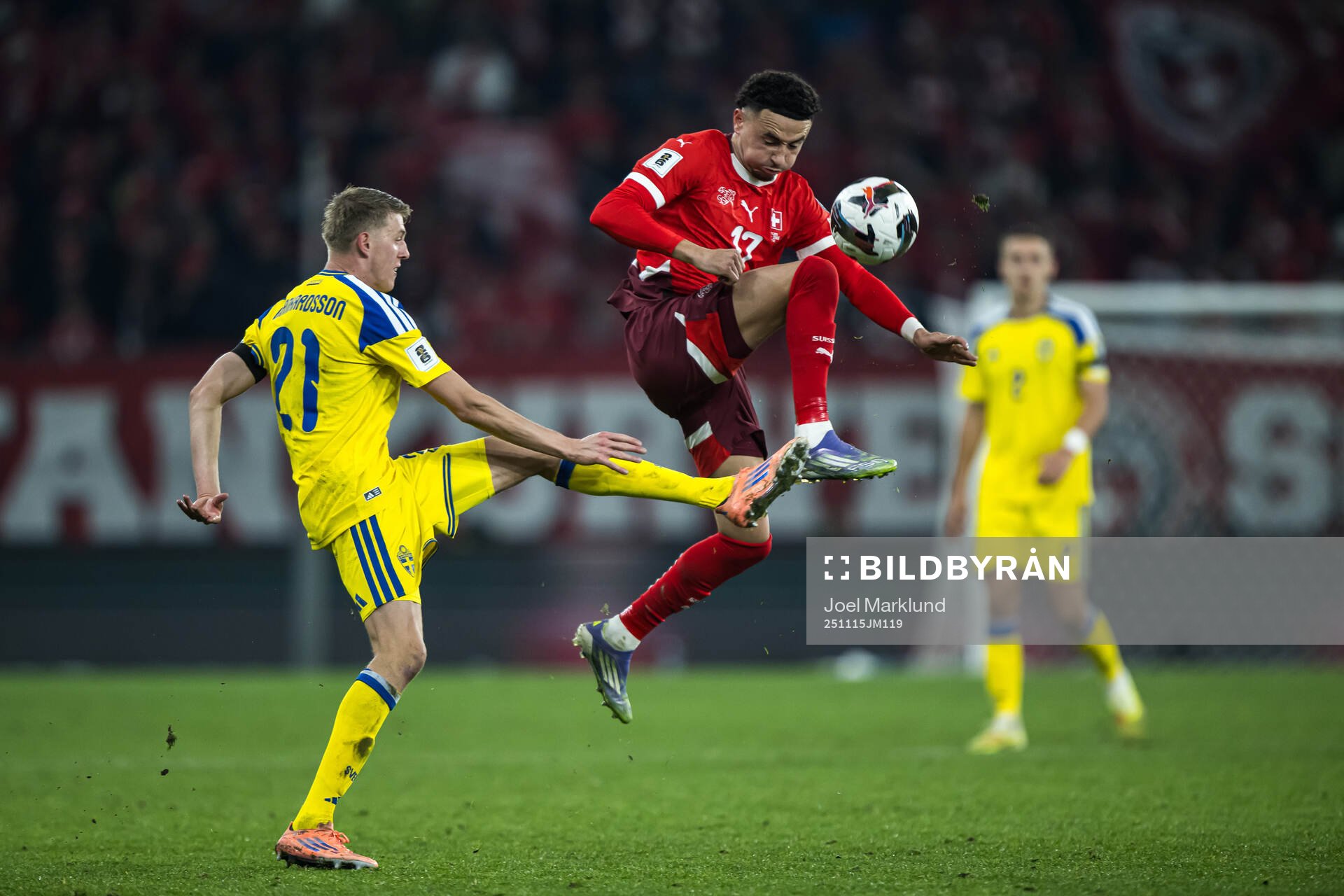 Alexander Bernhardsson of Sweden and Ruben Vargas of