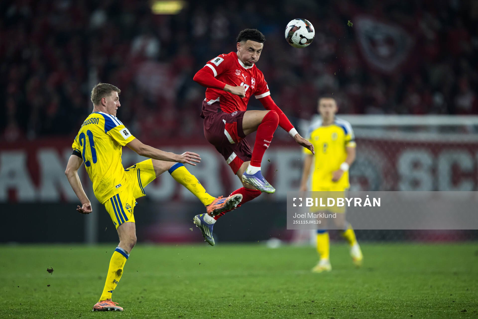 Alexander Bernhardsson of Sweden and Ruben Vargas of