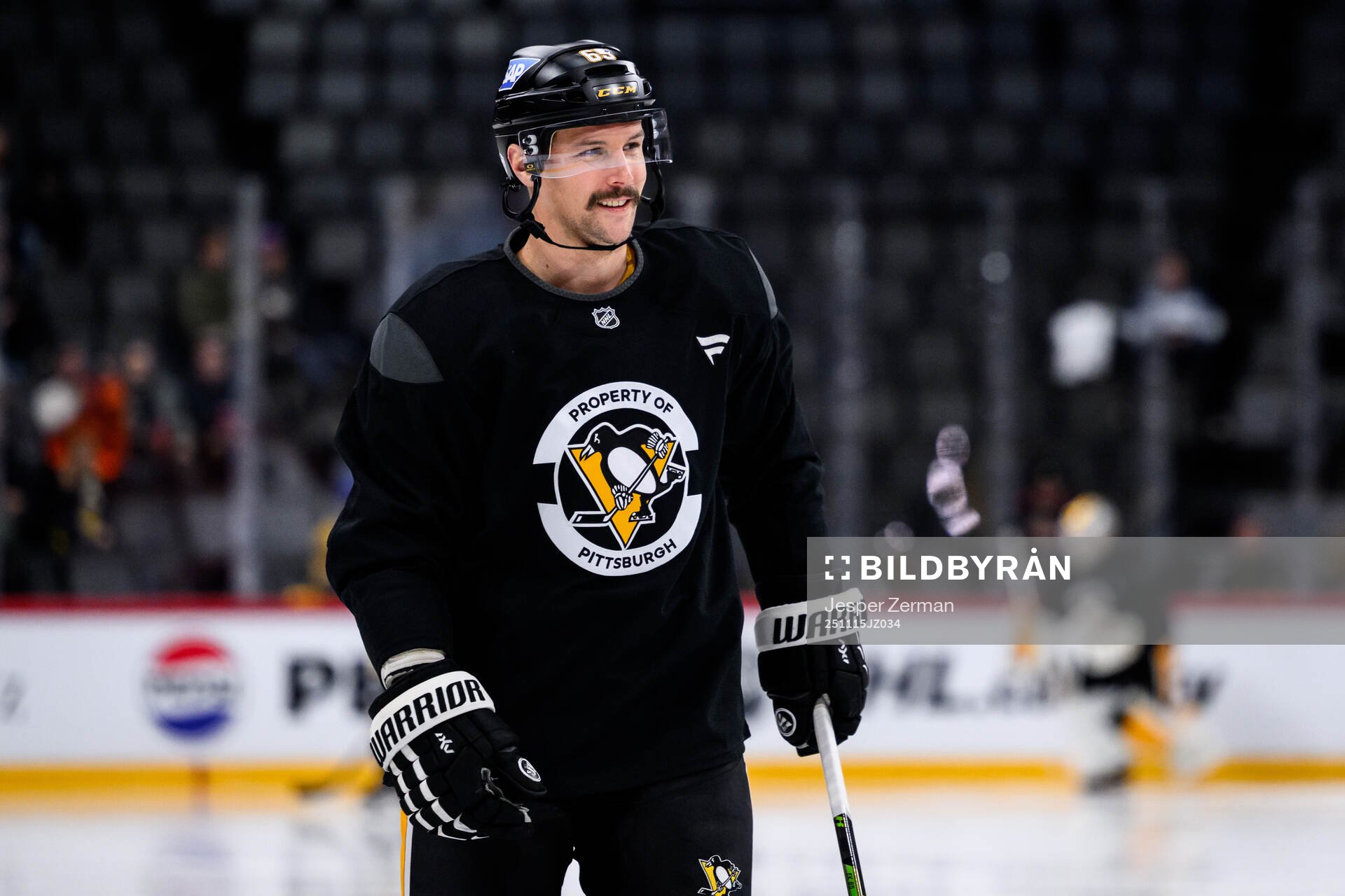 Erik Karlsson at a practice session with Pittsburgh Penguins