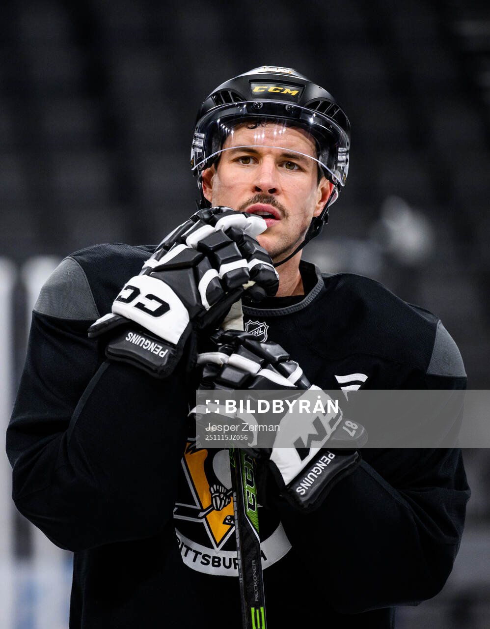 Sidney Crosby at a practice session with Pittsburgh Penguins