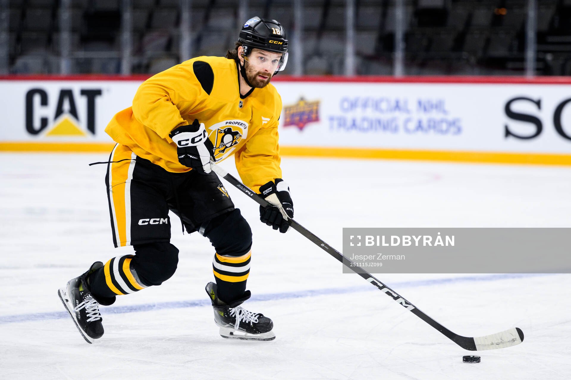 Tommy Novak at a practice session with Pittsburgh Penguins