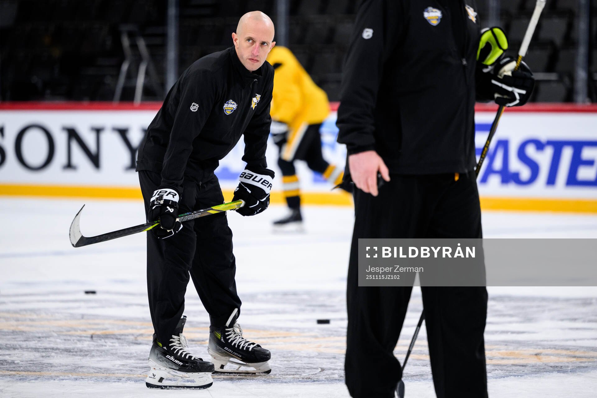 Head coach Dan Muse at a practice session with Pittsburgh