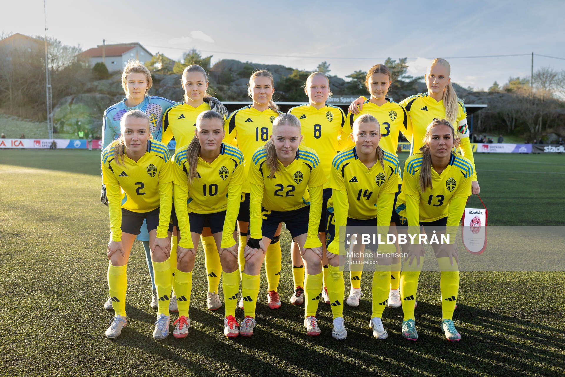 Sveriges startelva, övre raden fr.v. målvakt Ellen