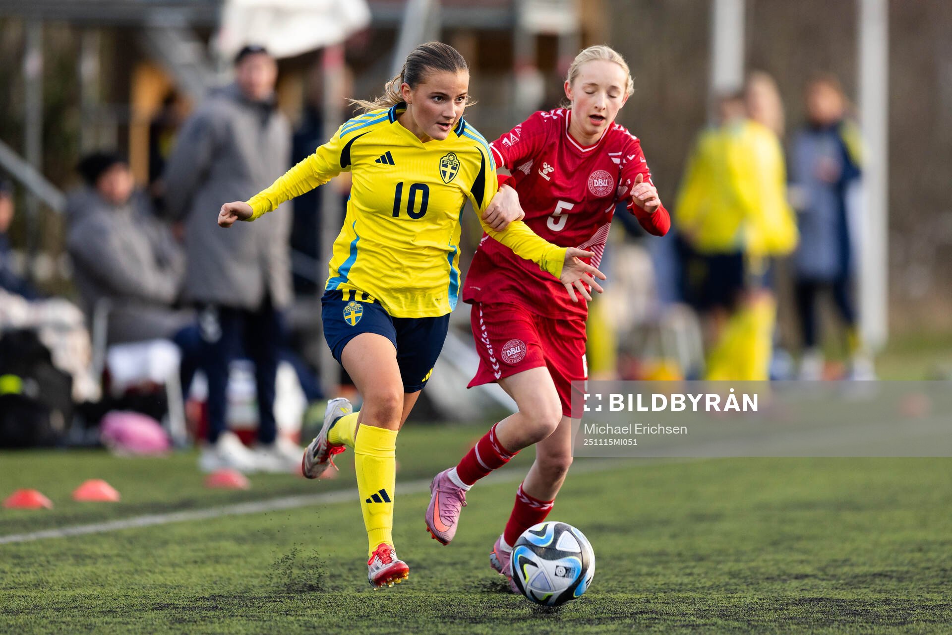 Sveriges Isabelle Fagerlund och Danmarks Caroline Pors