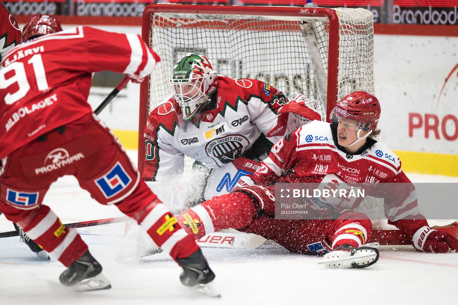 Frölundas målvakt Tobias Normann och Timrås Eddie Genborg